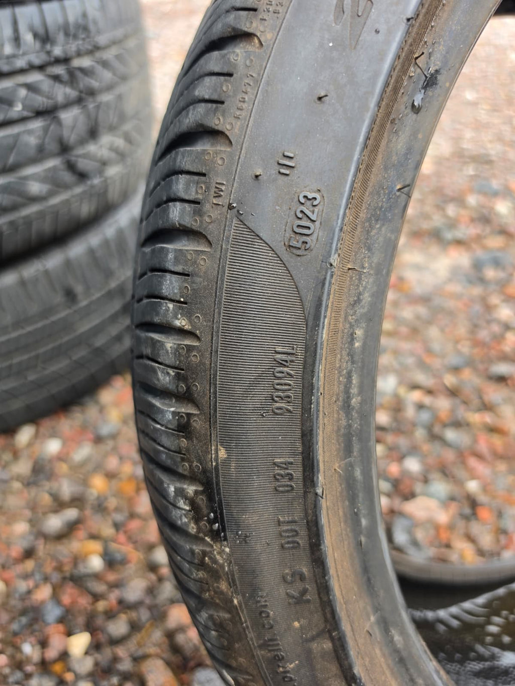 245/40R19 Single (1 Used Tire) Pirelli P Zero