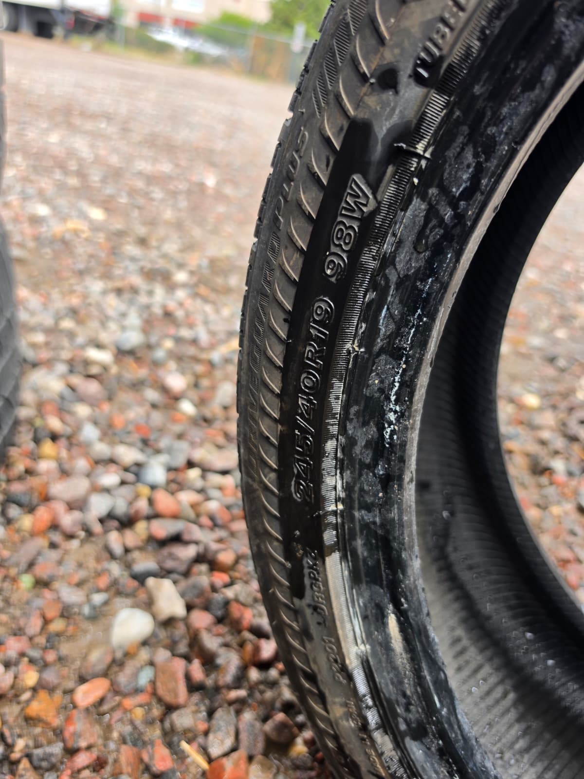 245/40R19 Single (1 Used Tire) Bridgestone Drive Guard Plus