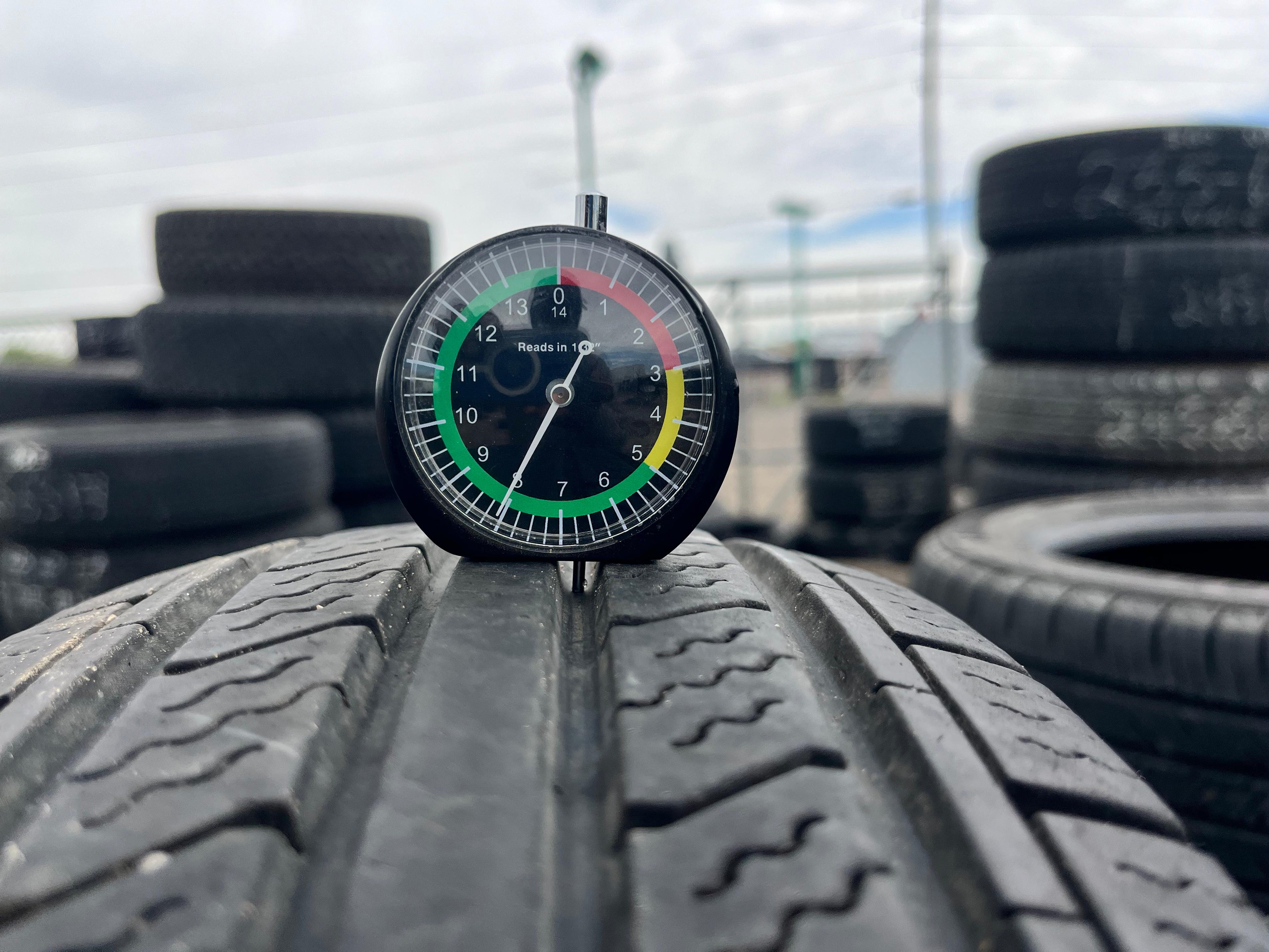ST205/75R14 Single (1 Used Tire) Carlisle Radial Trail