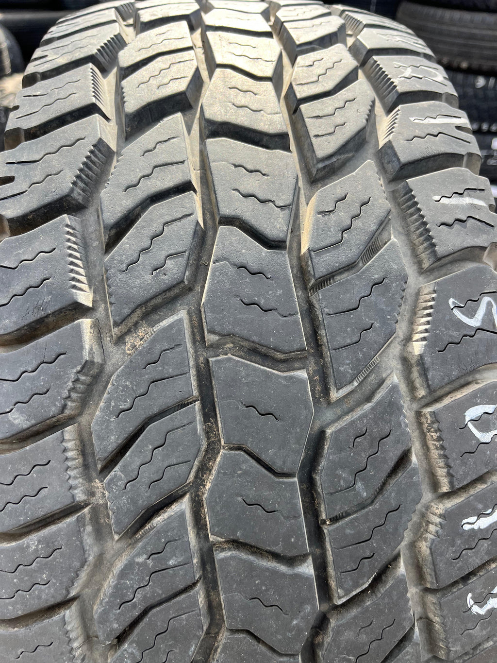 LT32x11.50R15 Single (1 Used Tire) Cooper Discoverer