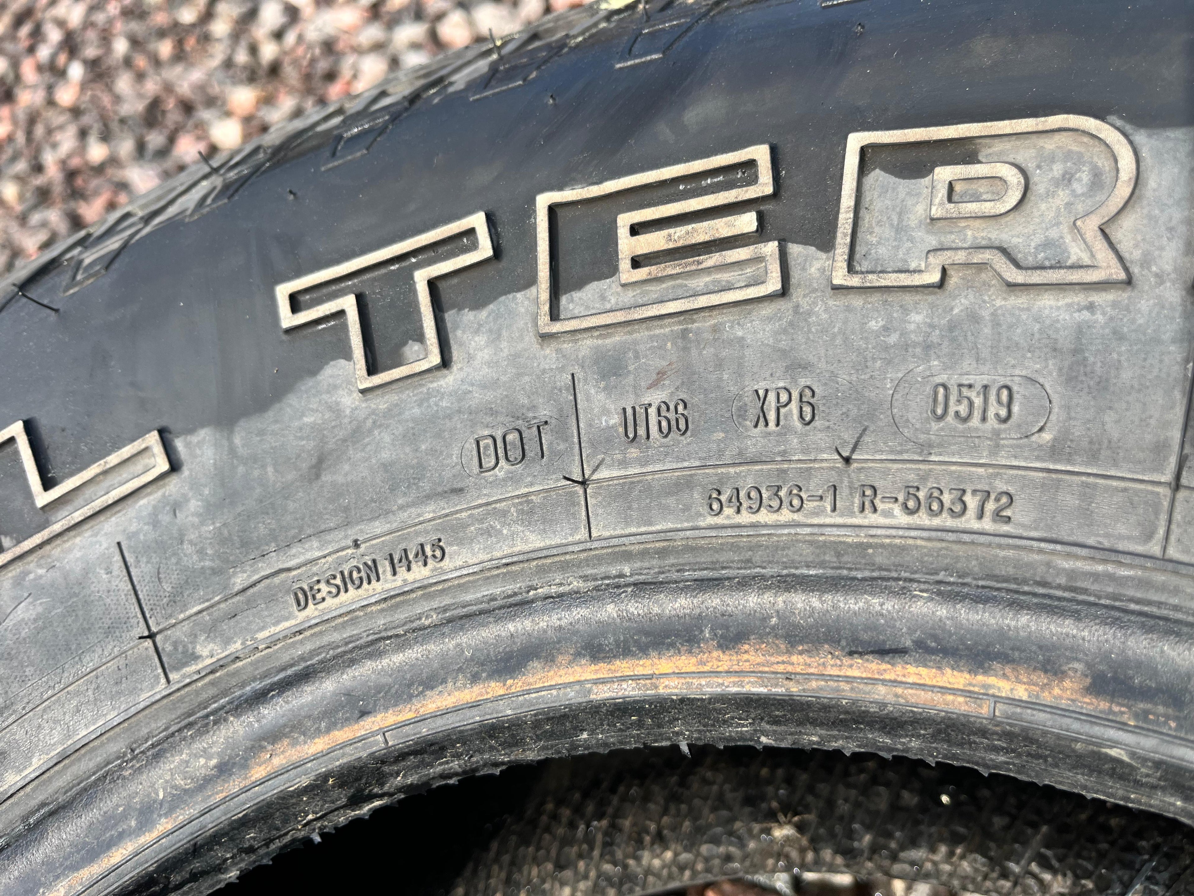 LT30x9.50R15 Single (1 Used Tire) DeanTires Back Country (SQ-4)