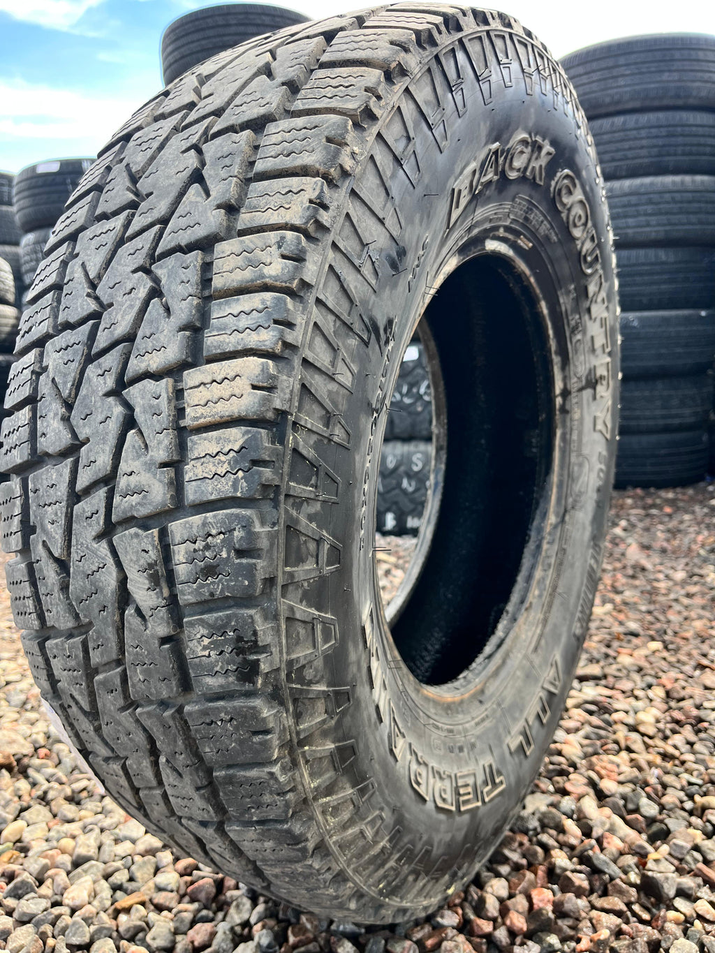LT30x9.50R15 Single (1 Used Tire) DeanTires Back Country (SQ-4)