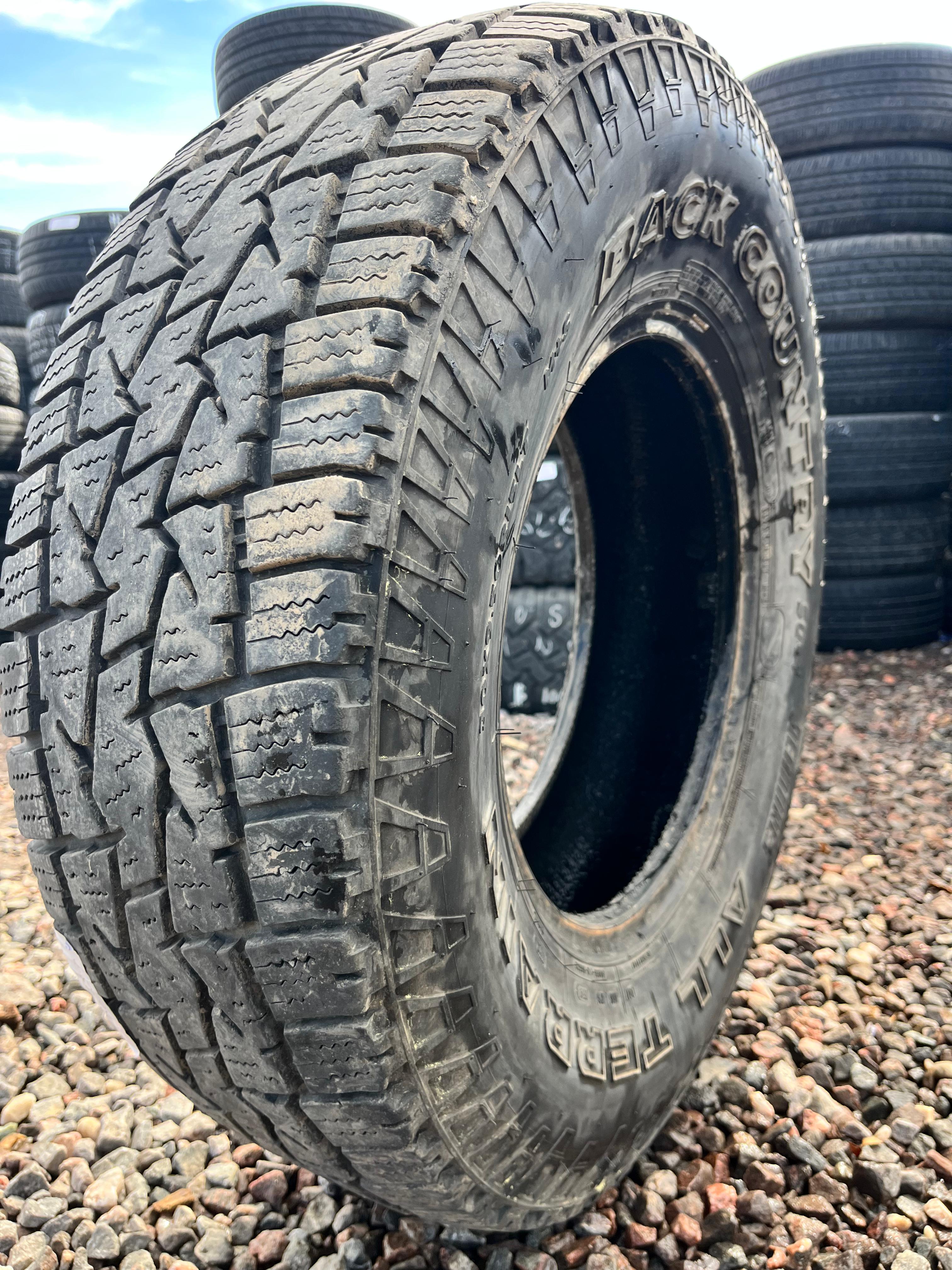 LT30x9.50R15 Single (1 Used Tire) DeanTires Back Country (SQ-4)