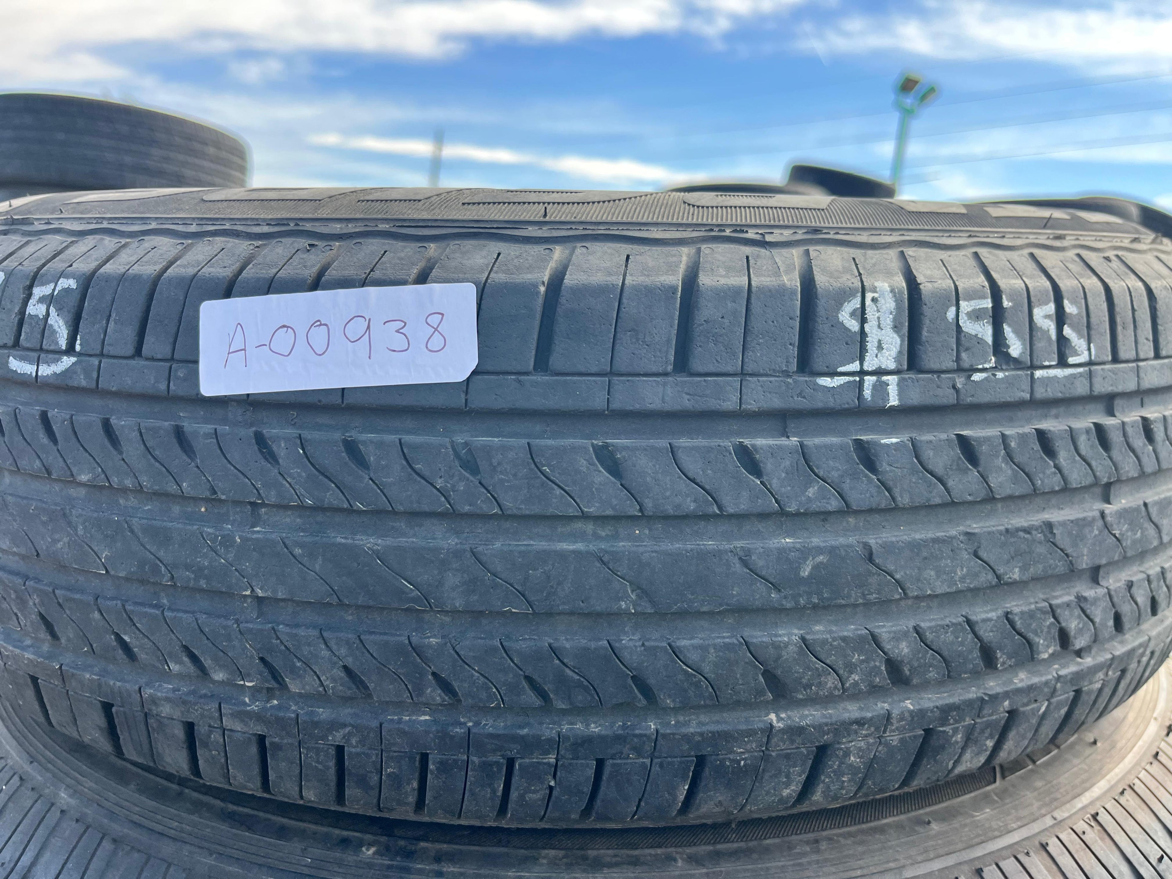 205/75R15 Single (1 Used Tire) StarFire Solarus