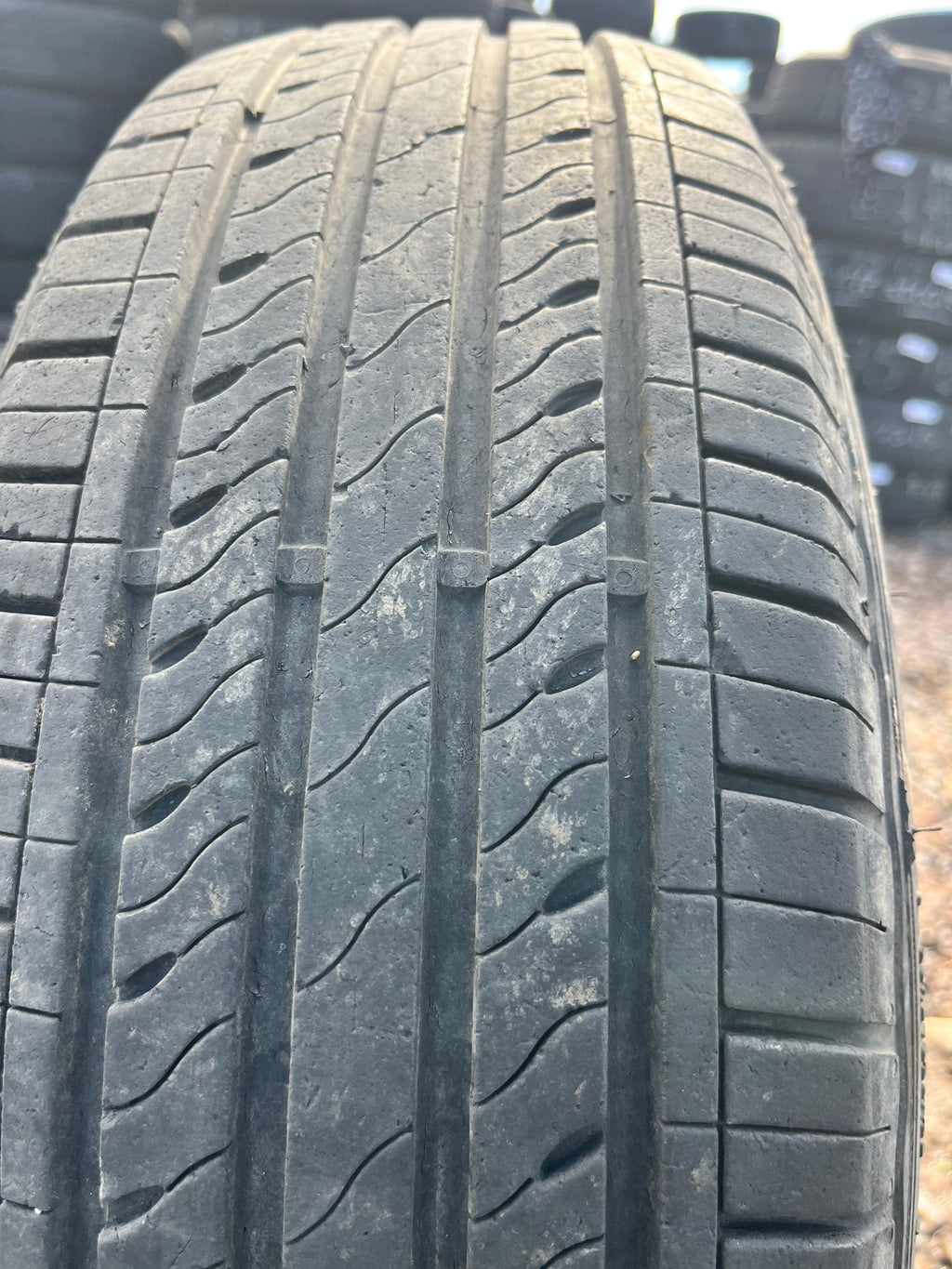 205/75R15 Single (1 Used Tire) StarFire Solarus