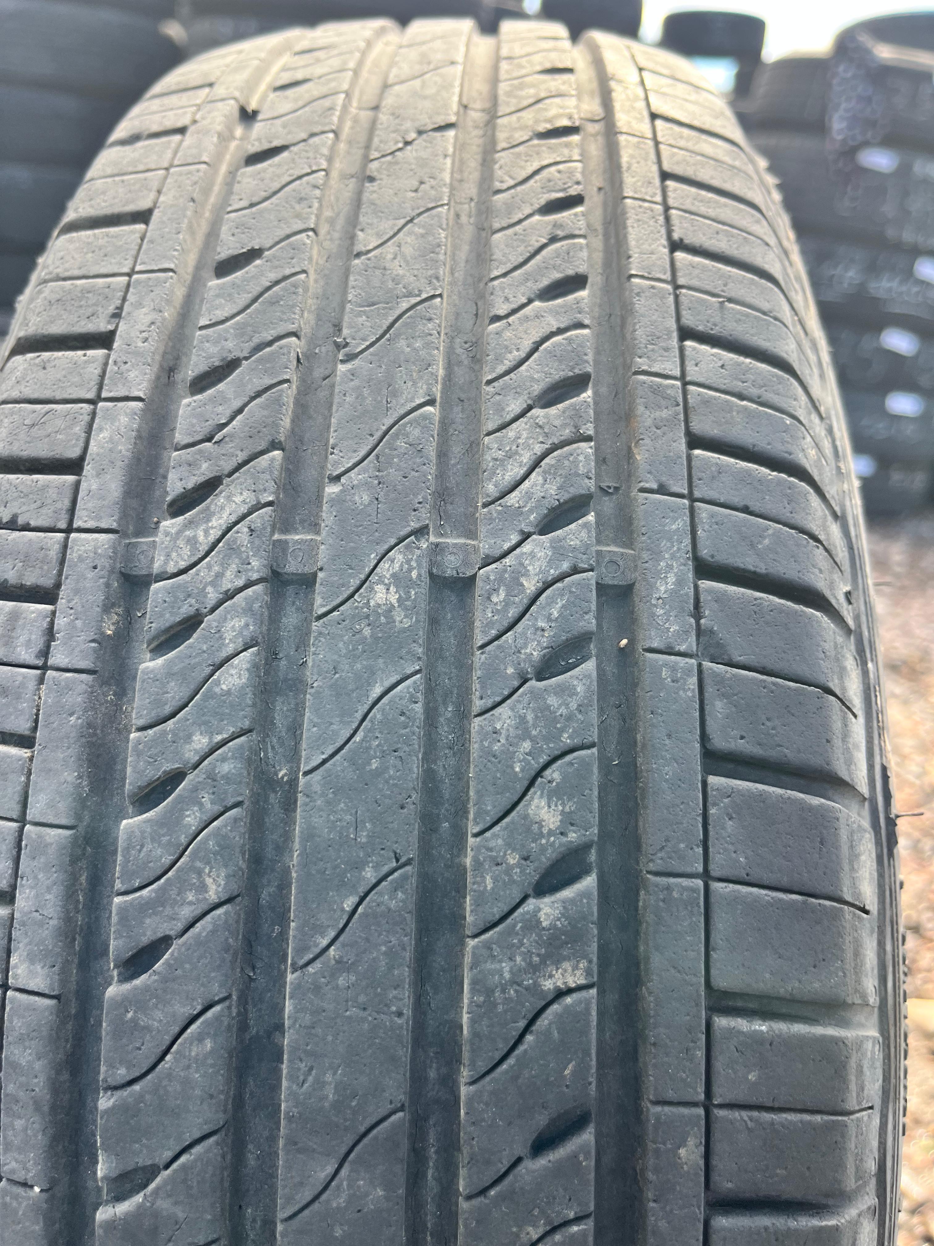 205/75R15 Single (1 Used Tire) StarFire Solarus