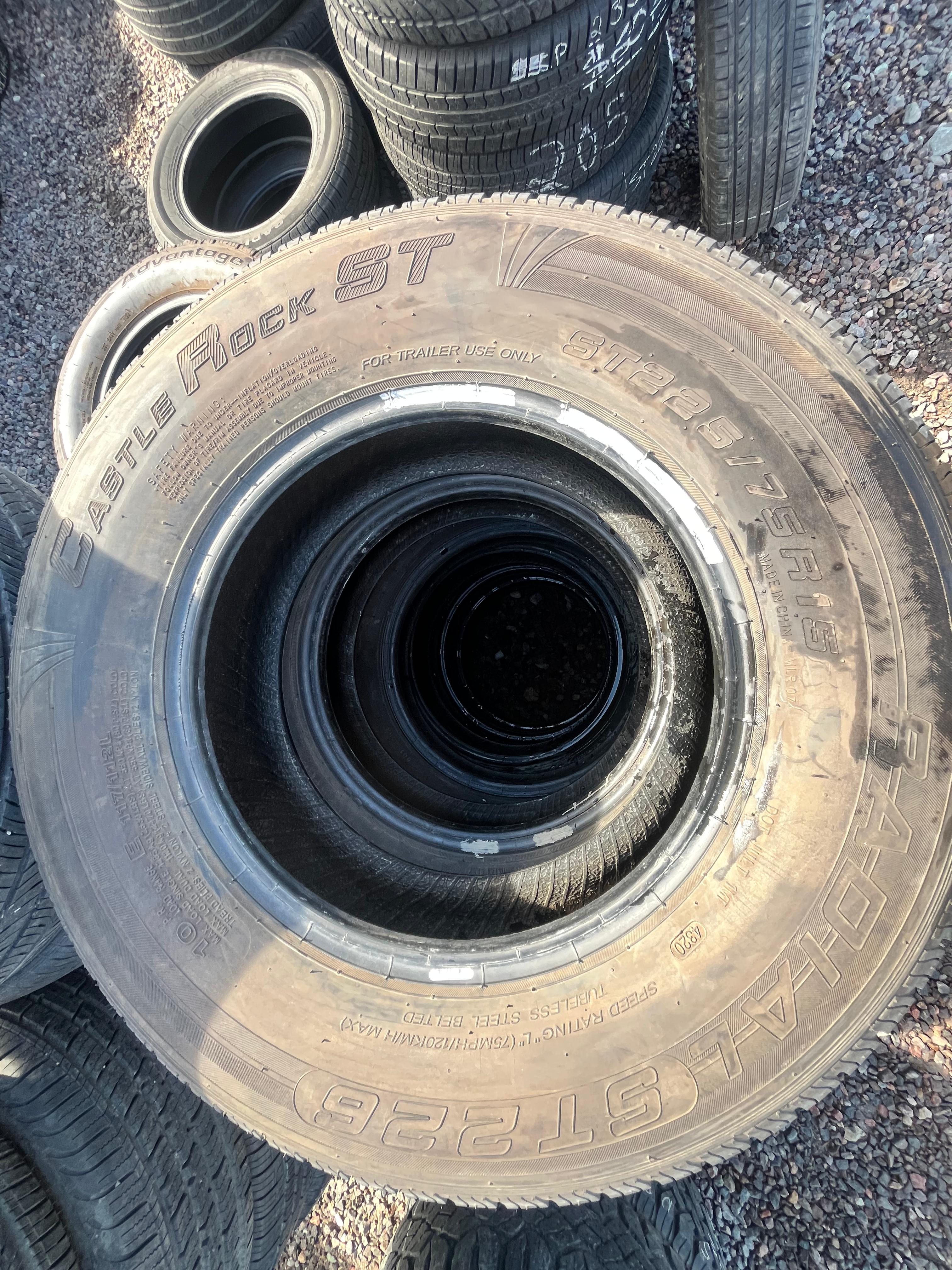 ST225/75R15 Single (1 Used Tire) Castle Rock Radial (ST226)
