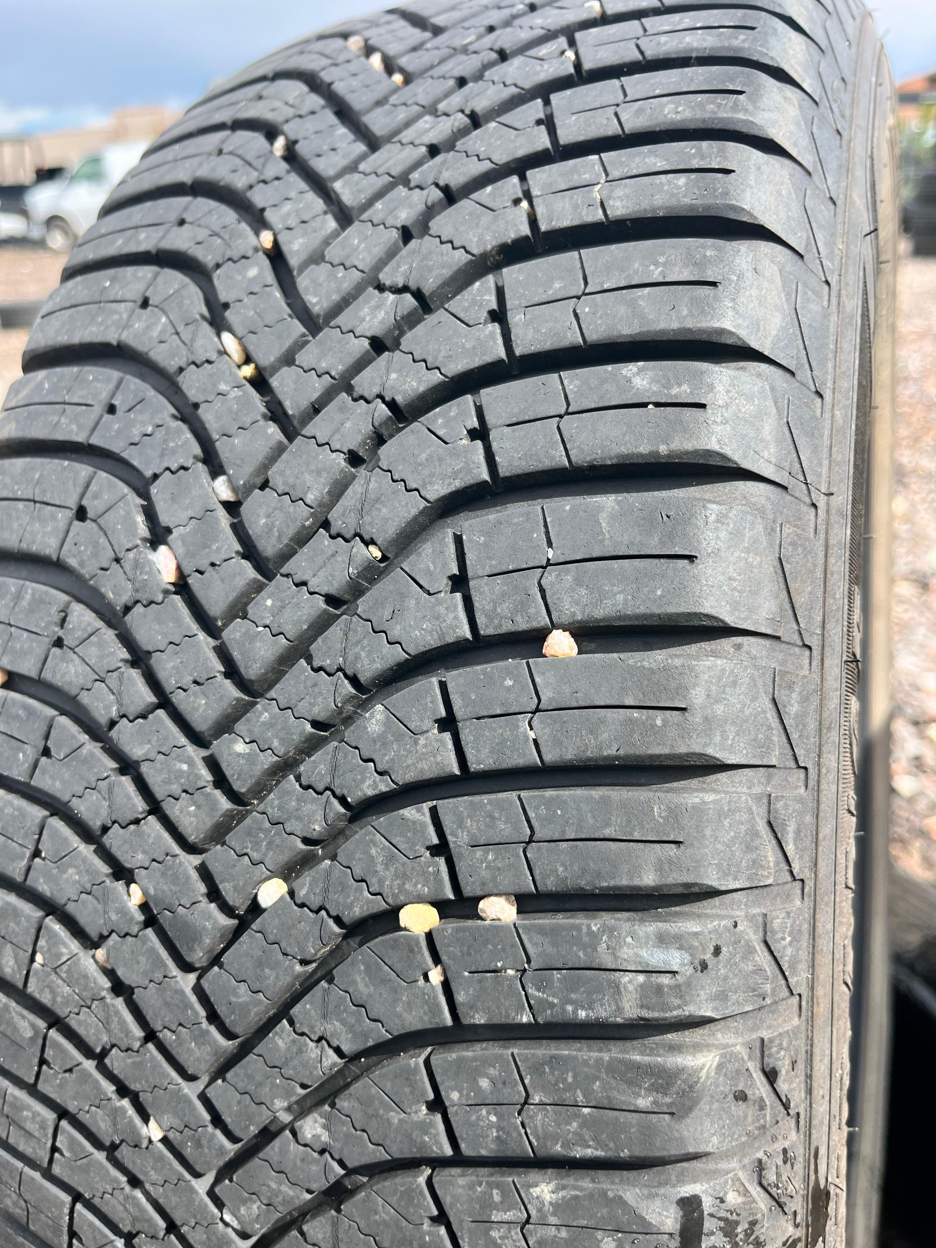 215/55R17 Pair (2 Used Tires) Goodyear Assurance