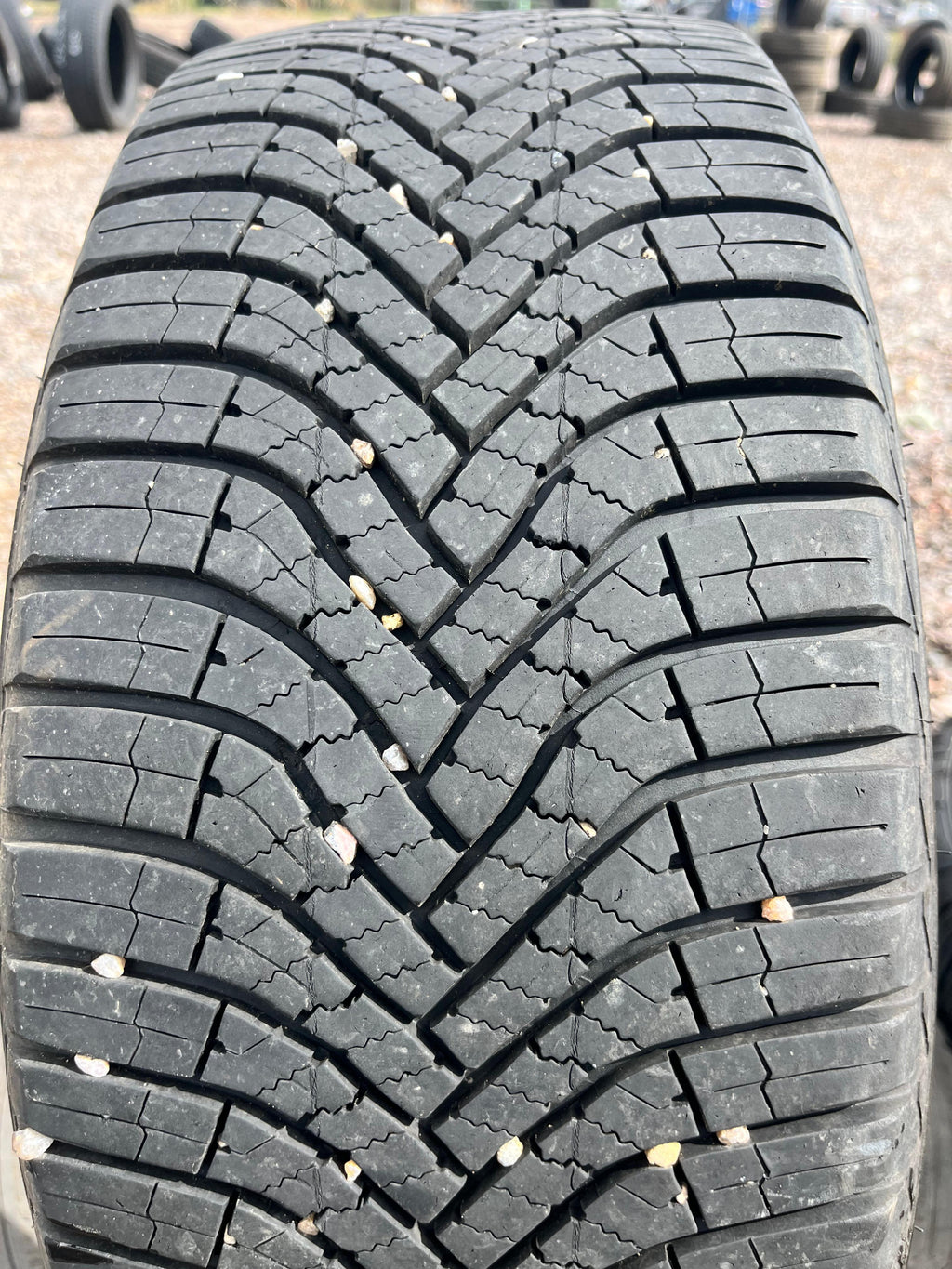 215/55R17 Pair (2 Used Tires) Goodyear Assurance