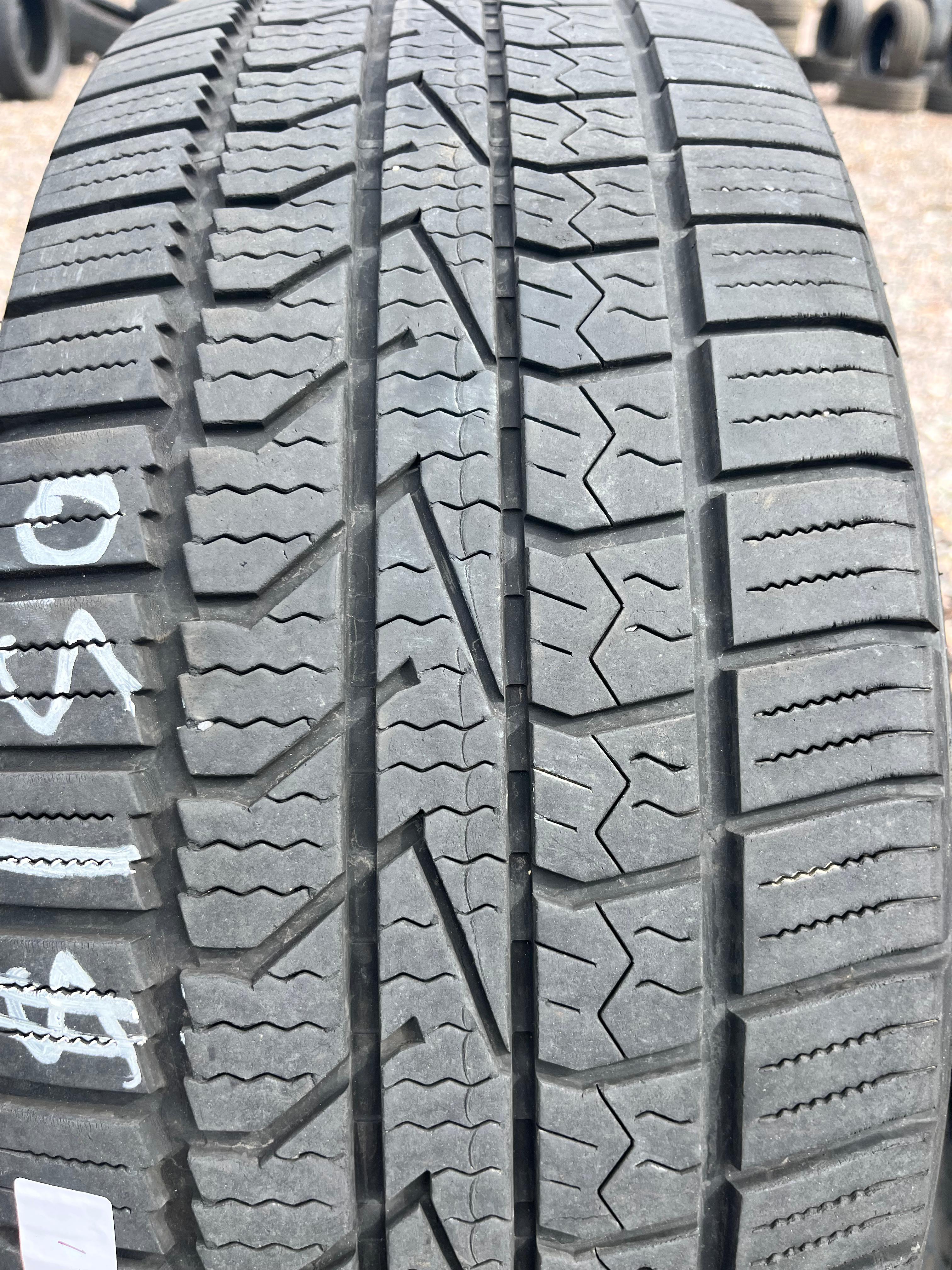 255/55R19 Pair (2 Used Tires) Falken Aklimate