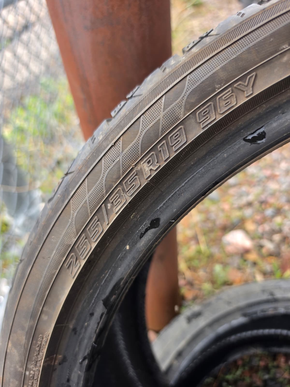 255/35R19 Single (1 Used Tire) Yokohama Advan Sport