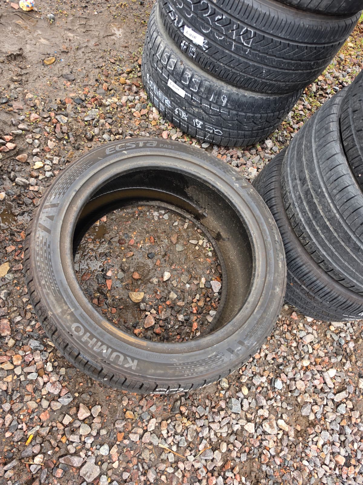 275/40R19 Single (1 Used Tire) Kumho Ecsta PA51