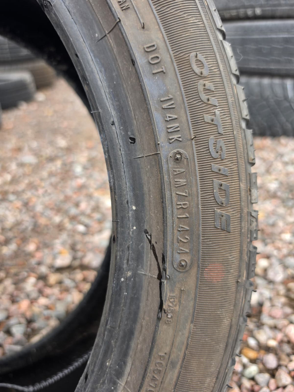 275/40R19 Single (1 Used Tire) Sumitomo HTR P03