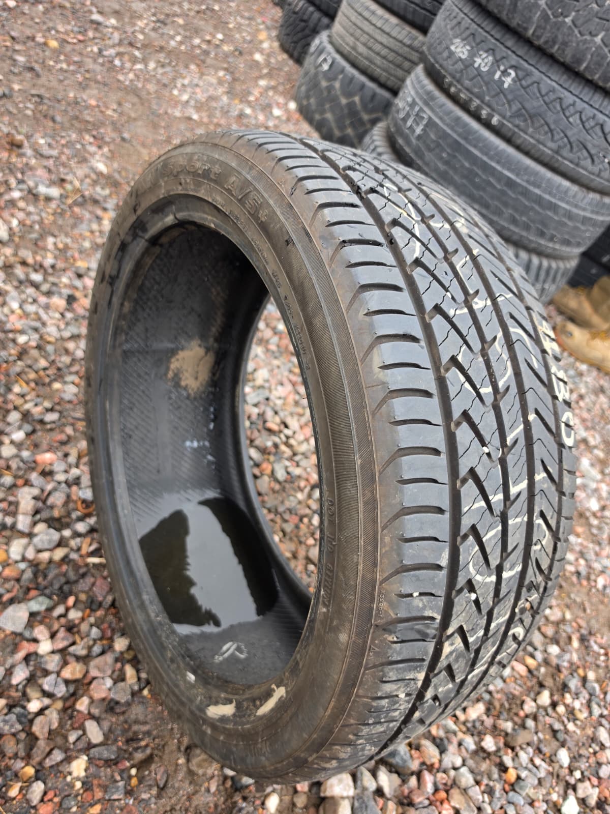 245/40R19 Single (1 Used Tire) Yokohama Advan Sport