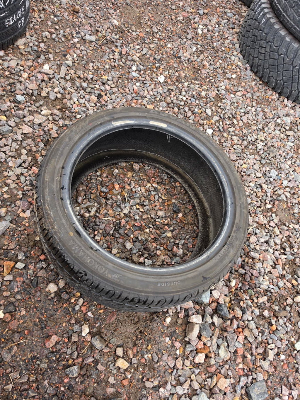 245/40R19 Single (1 Used Tire) Yokohama Advan Sport