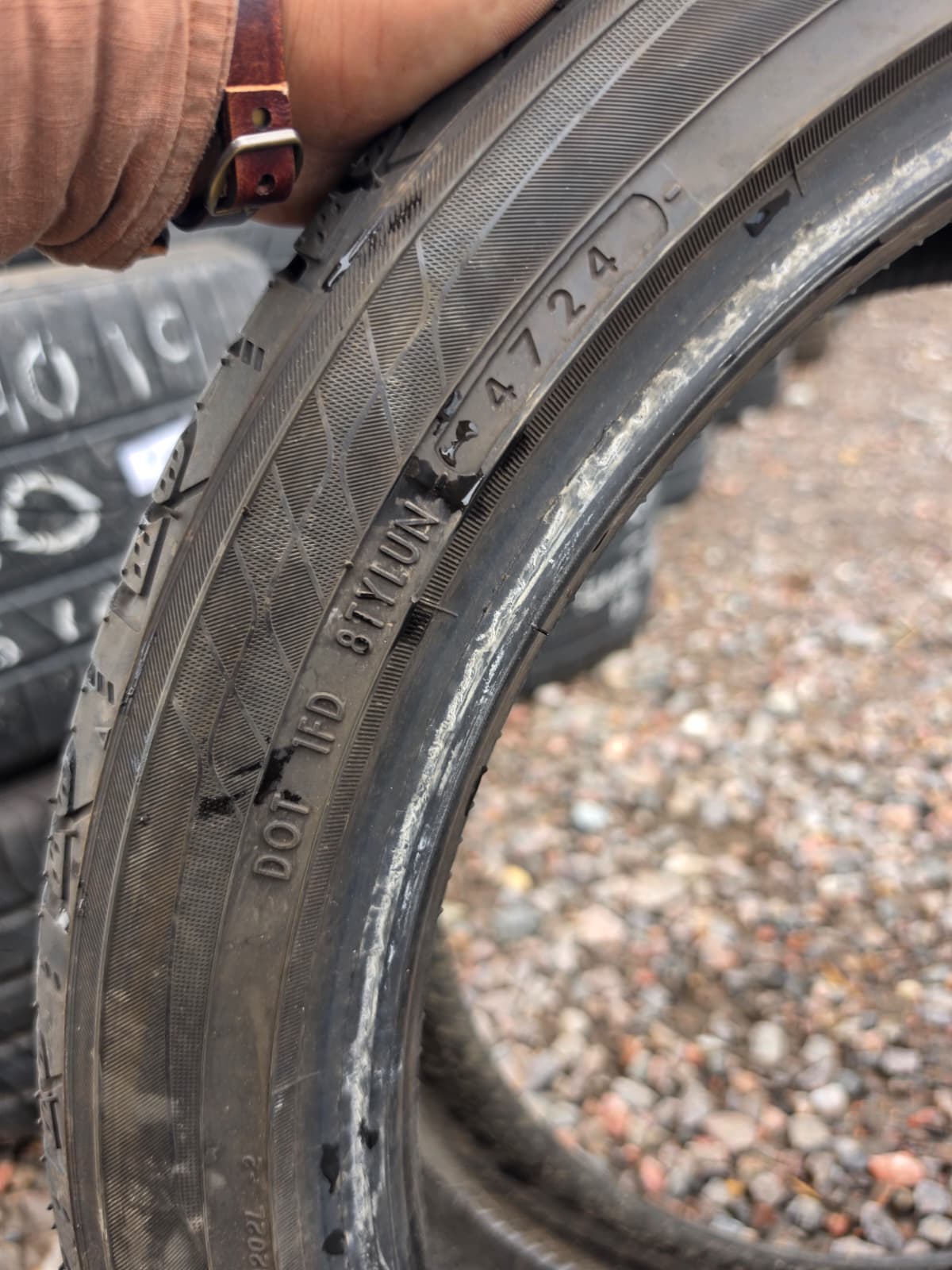 245/40R19 Single (1 Used Tire) Yokohama Advan Sport