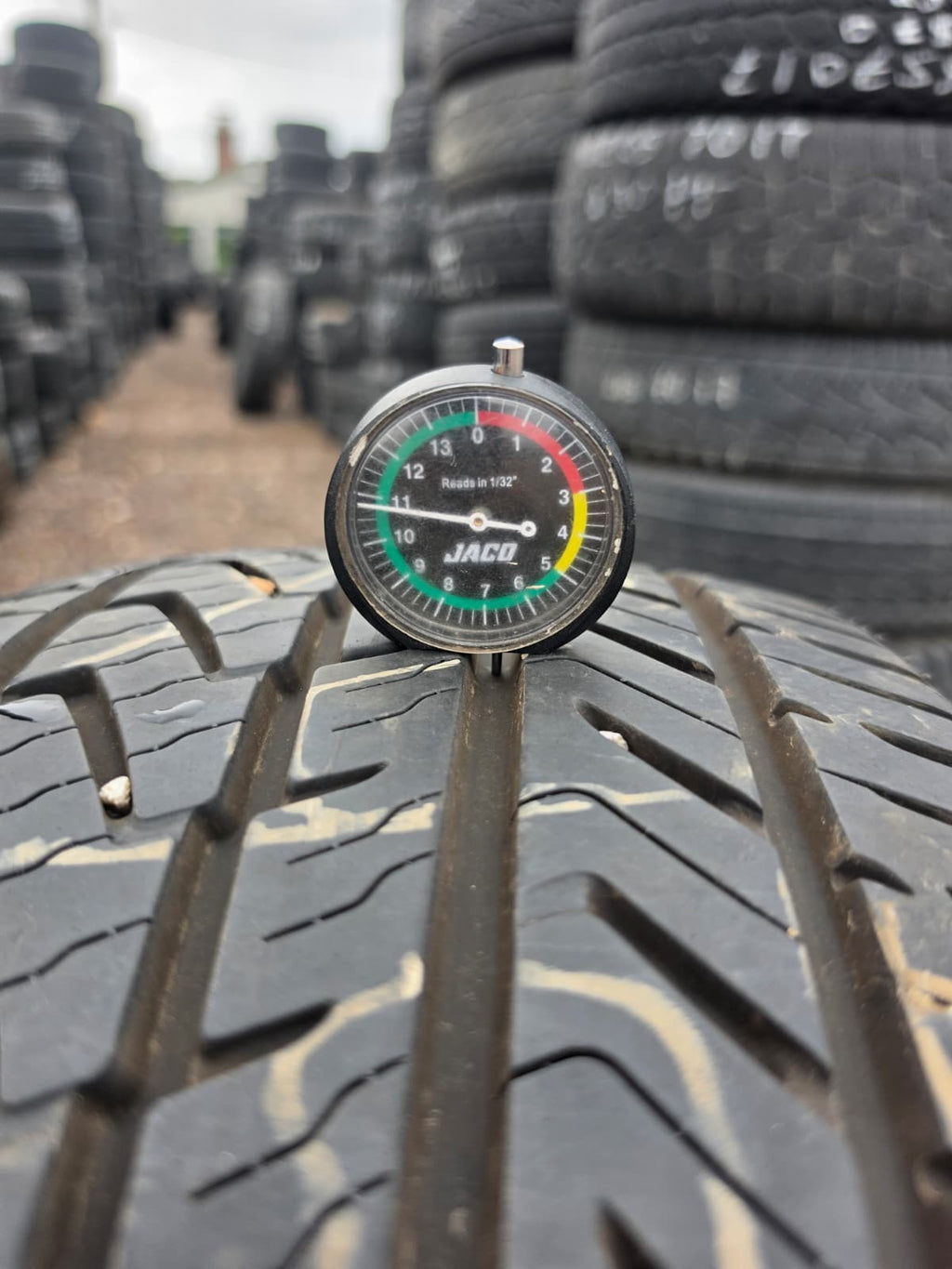 245/40R19 Single (1 Used Tire) Yokohama Advan Sport