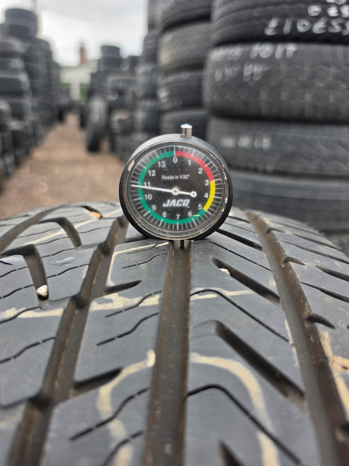 245/40R19 Single (1 Used Tire) Yokohama Advan Sport