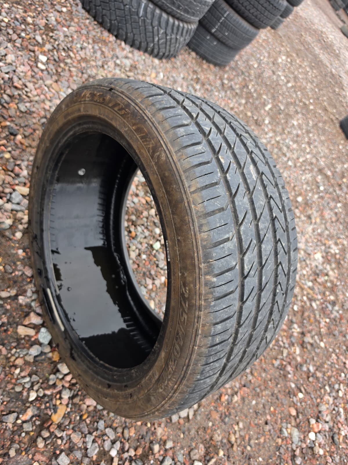 275/40R19 Single (1 Used Tire) Lexani LX Twenty