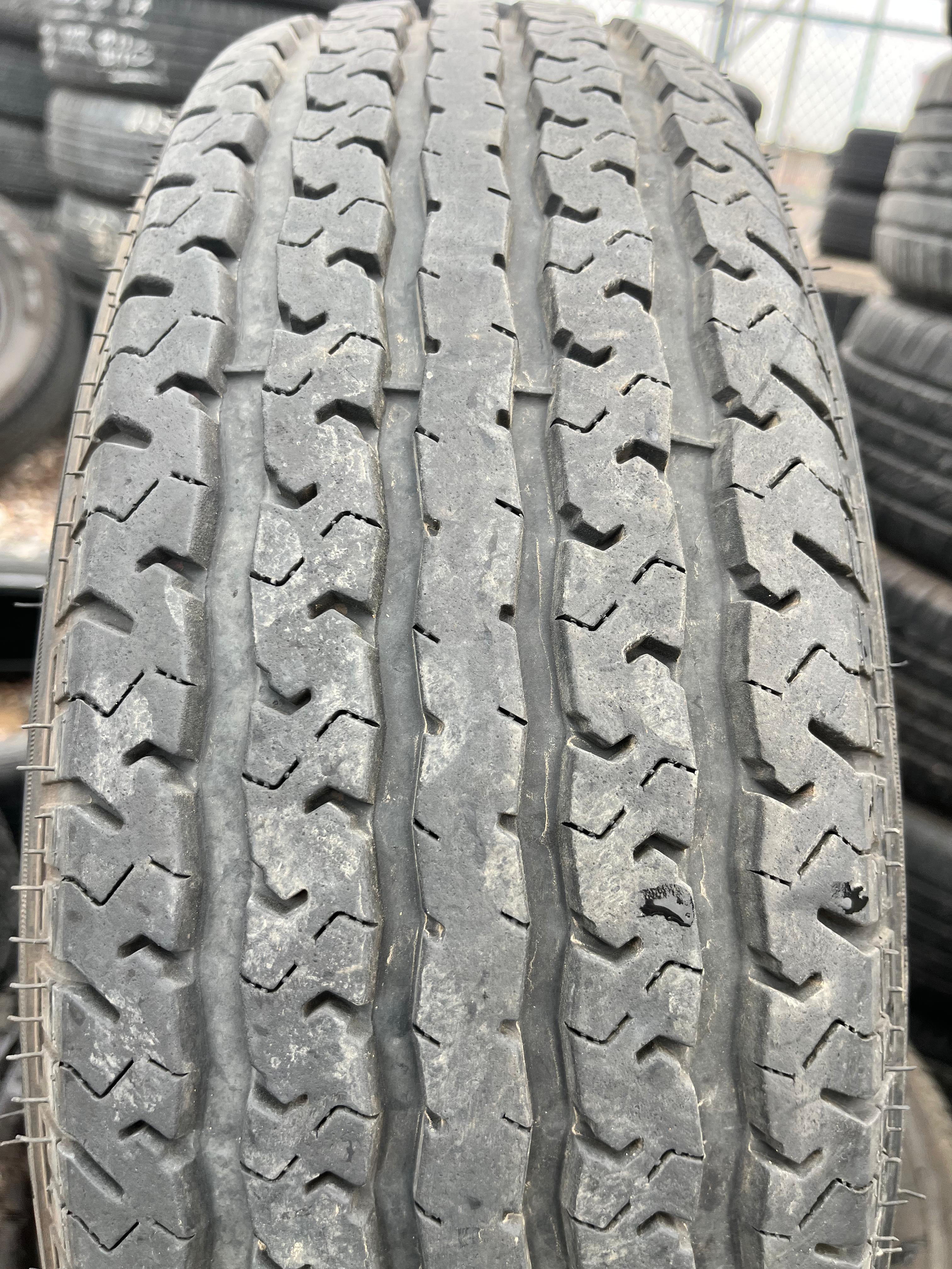 ST205/75R14 Single (1 Used Tire) Towstar STR ST Radial