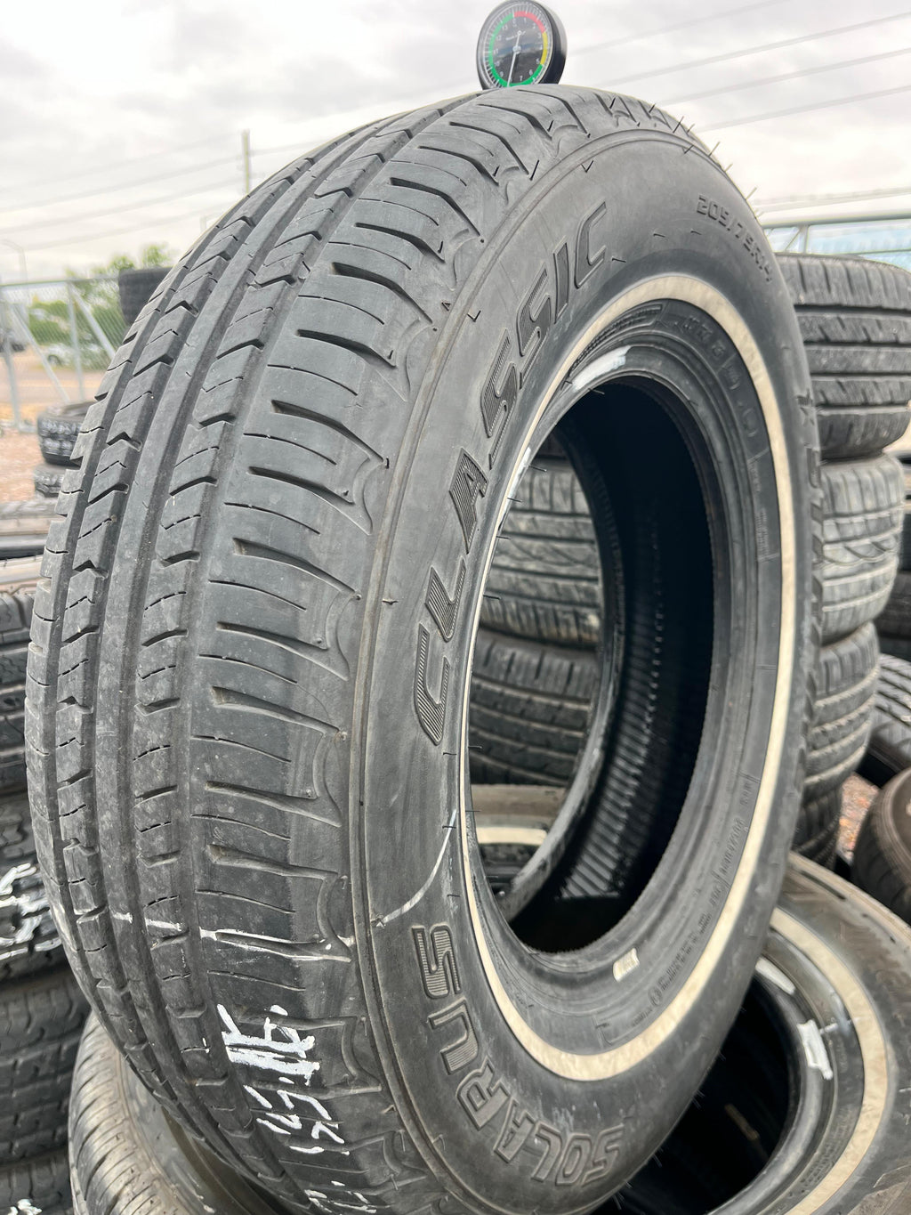 205/75R14 Single (1 Used Tire) StarFire Solarus Classic