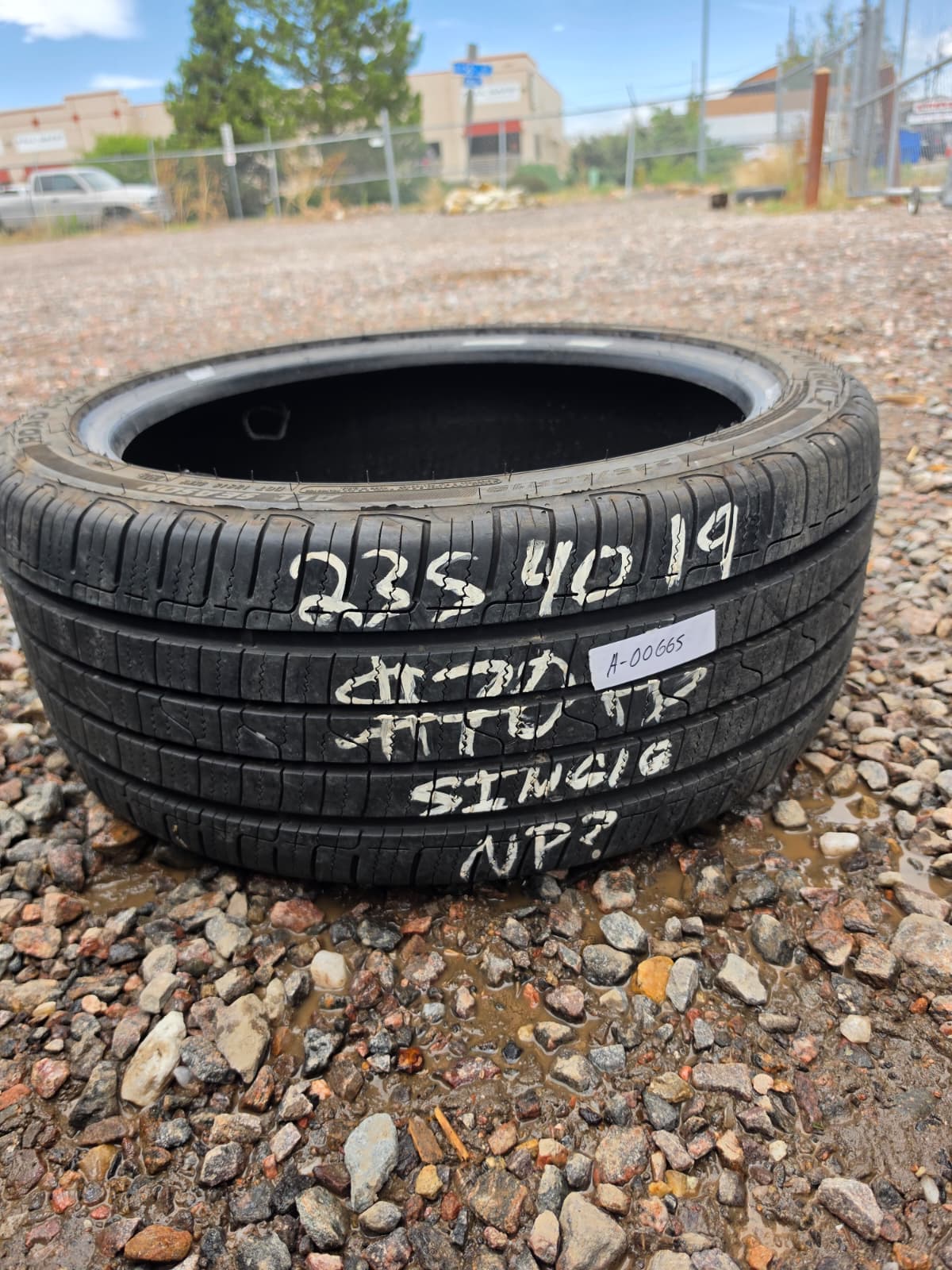 235/40R19 Single (1 Used Tire) Dean Tires Road Control 2