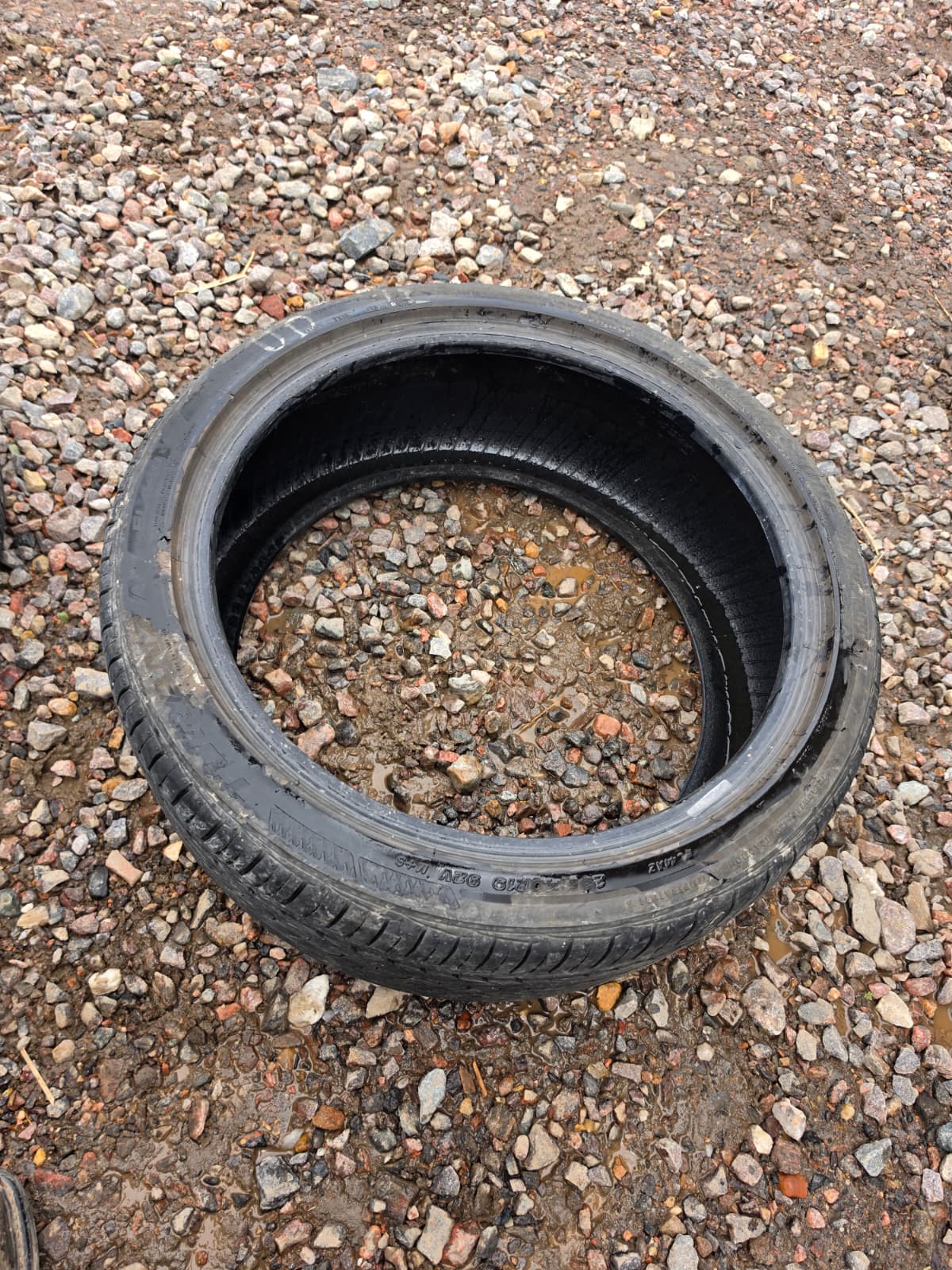235/40R19 Single (1 Used Tire) Bridgestone Turanza EL450