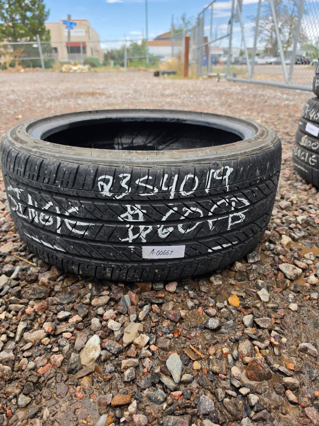 235/40R19 Single (1 Used Tire) Bridgestone Turanza EL450
