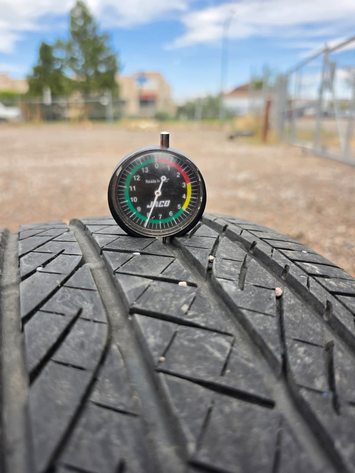 235/40R19 Single (1 Used Tire) Bridgestone Turanza EL450