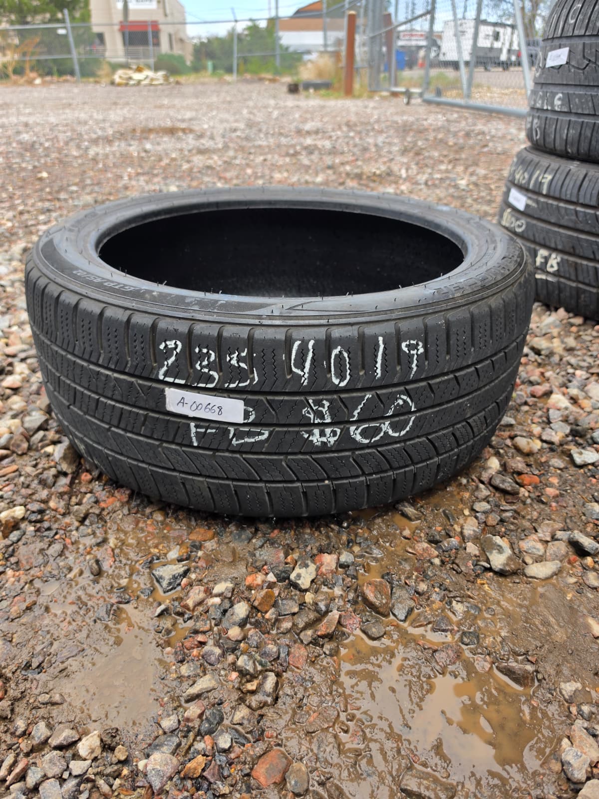 235/40R19 Single (1 Used Tire) Road Hugger GTP AS 02