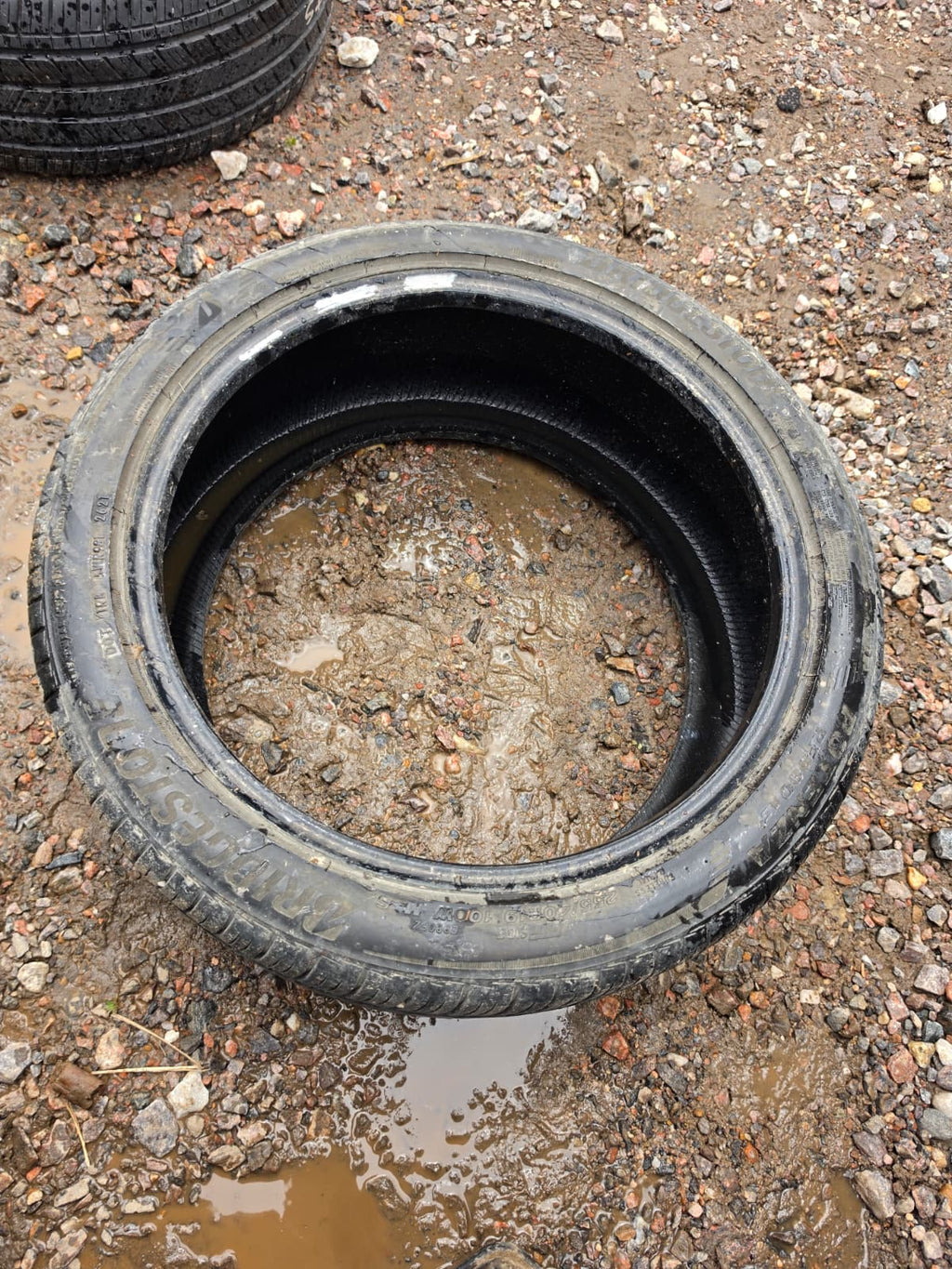 255/40R19 Single (1 Used Tire) Bridgestone Potenza RE 980