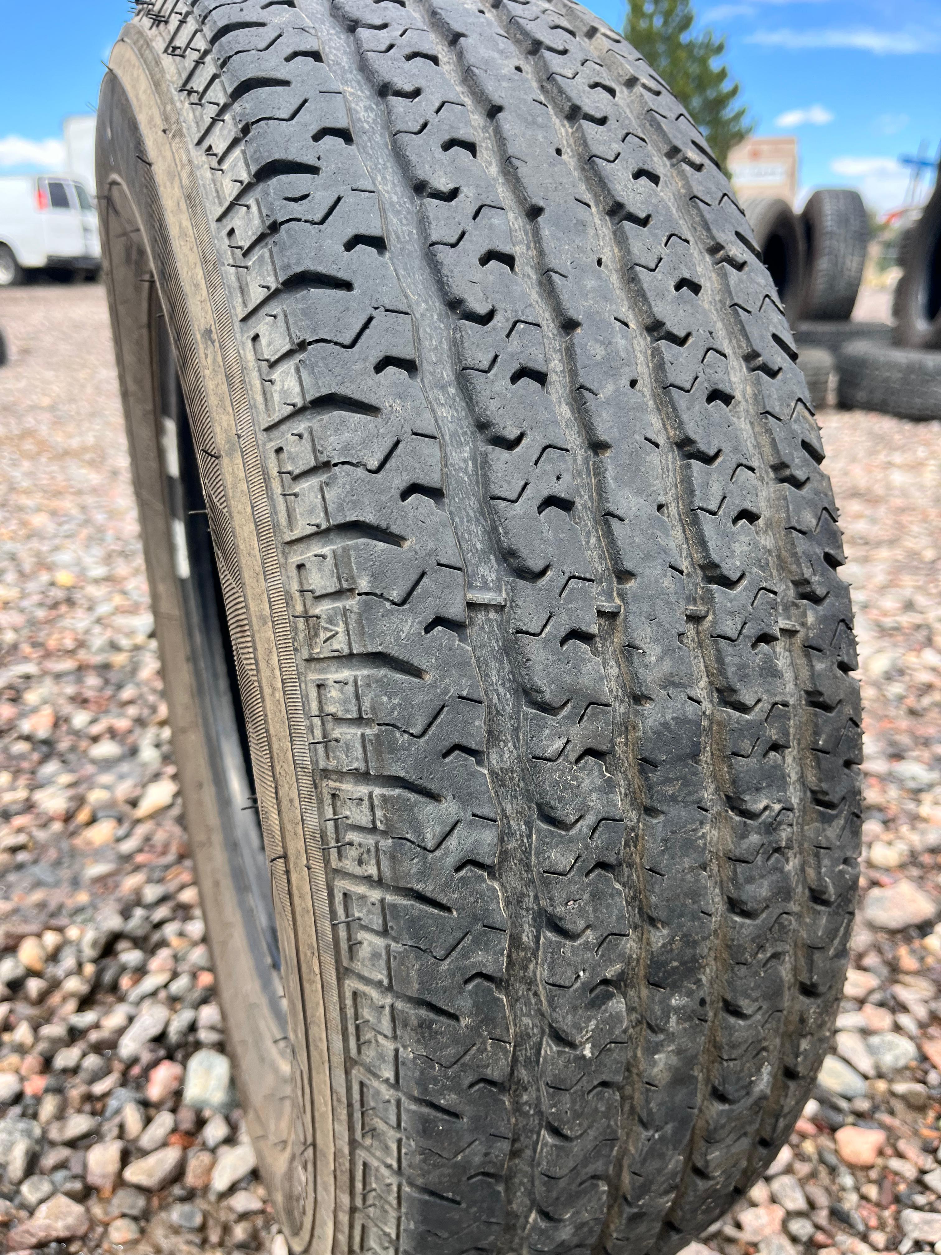 ST205/75R14 Single (1 Used Tire) Towstar STR ST Radial