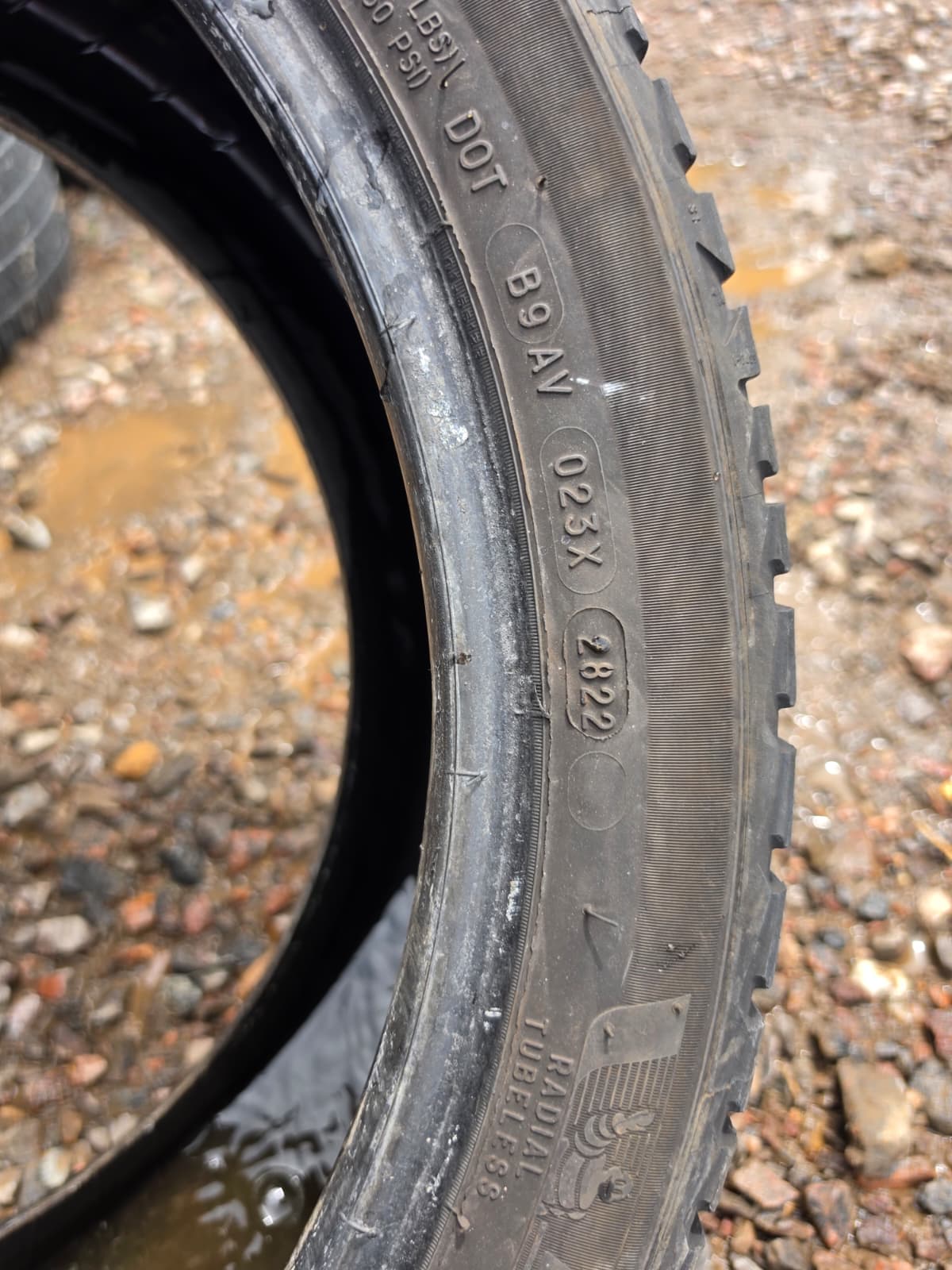 235/40R19 Single (1 Used Tire) Michelin Cross Climate2