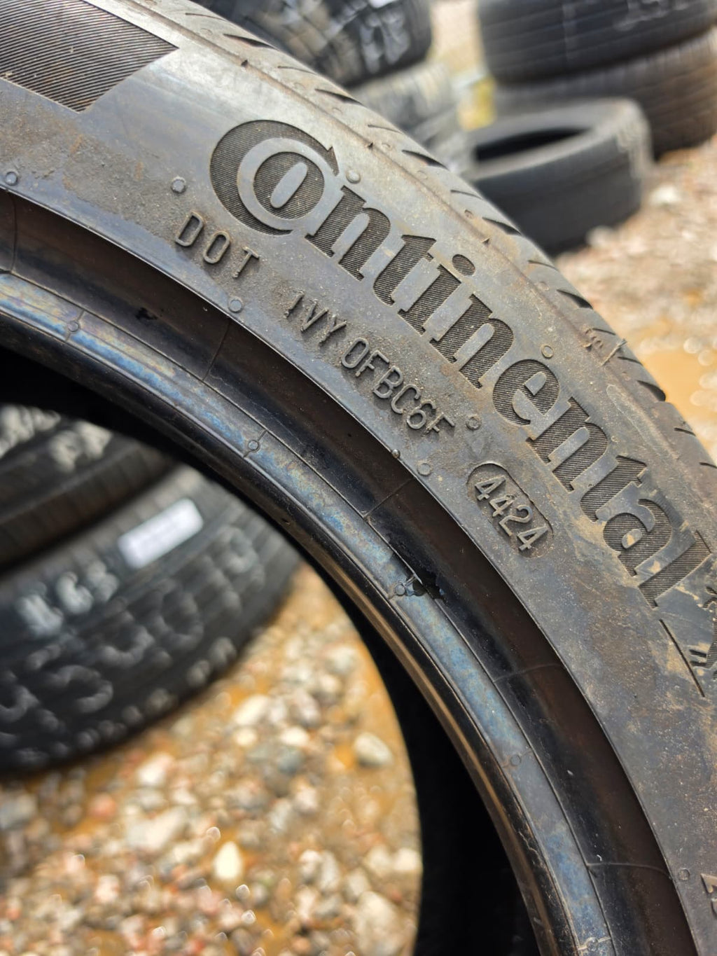 255/40R19 Single (1 Used Tire) Continental ProContact