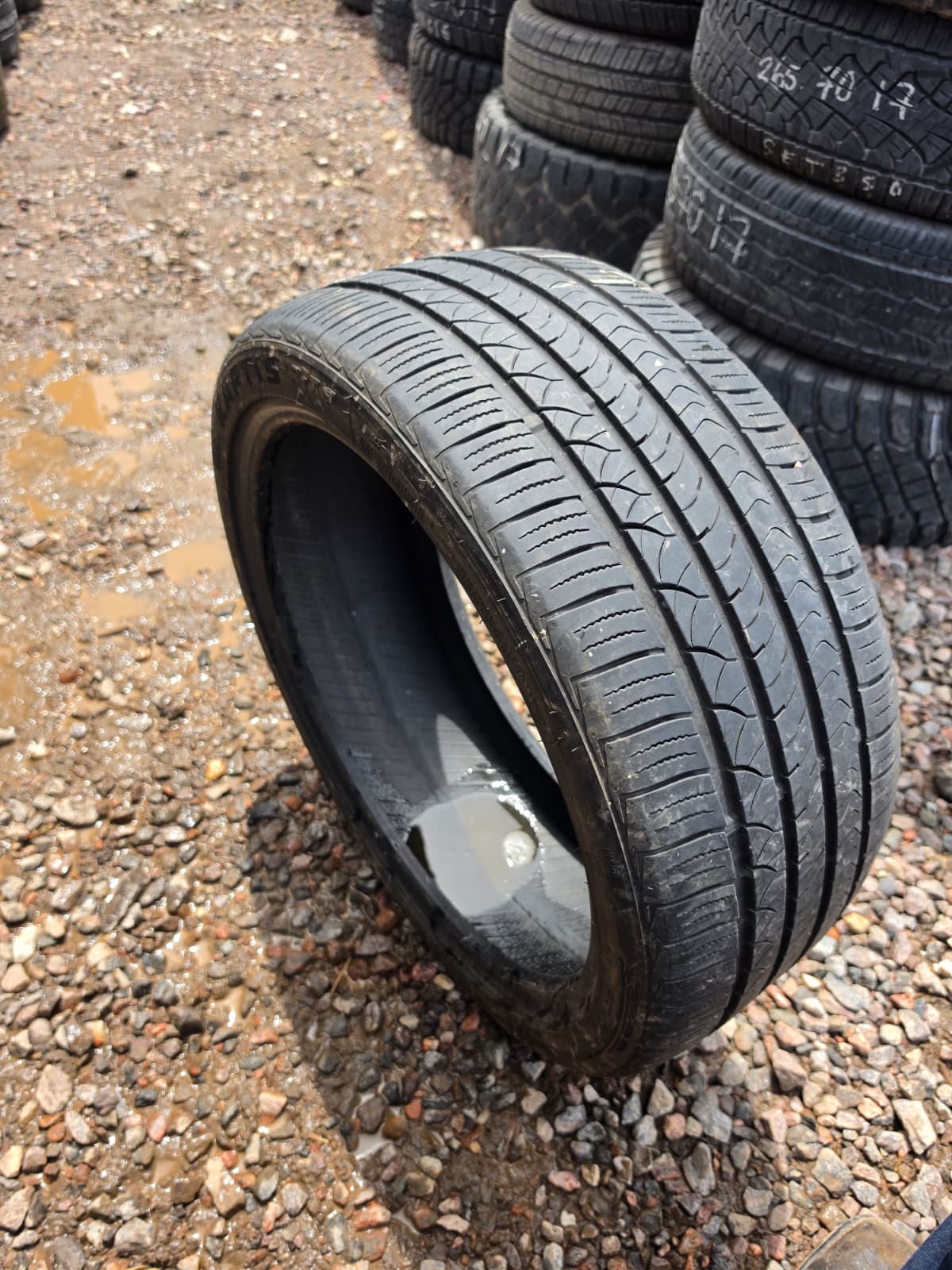 225/40R19 Single (1 Used Tire) Hercules Raptis