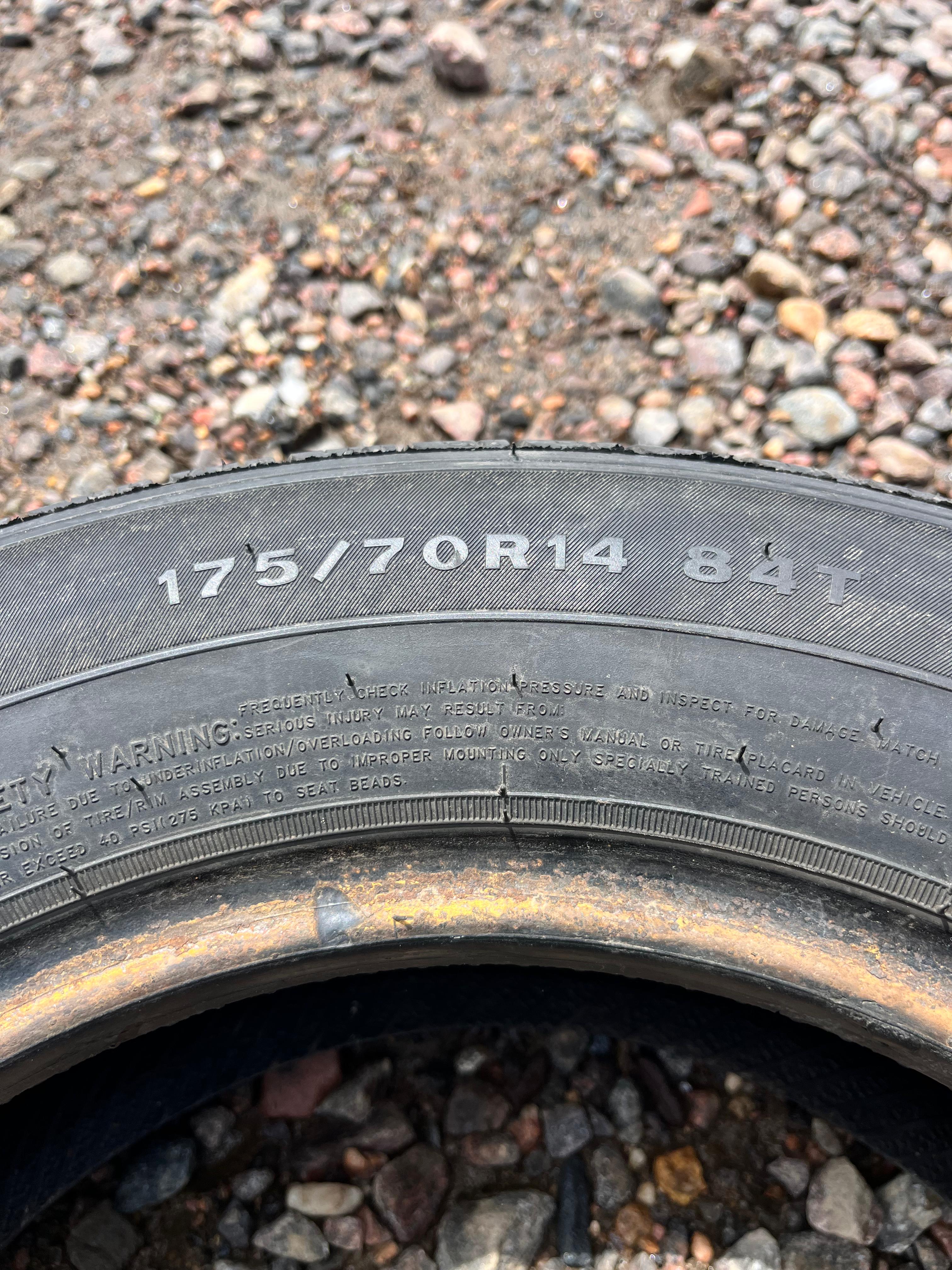 175/70R14 Single (1 Used Tire) Confidence All Season