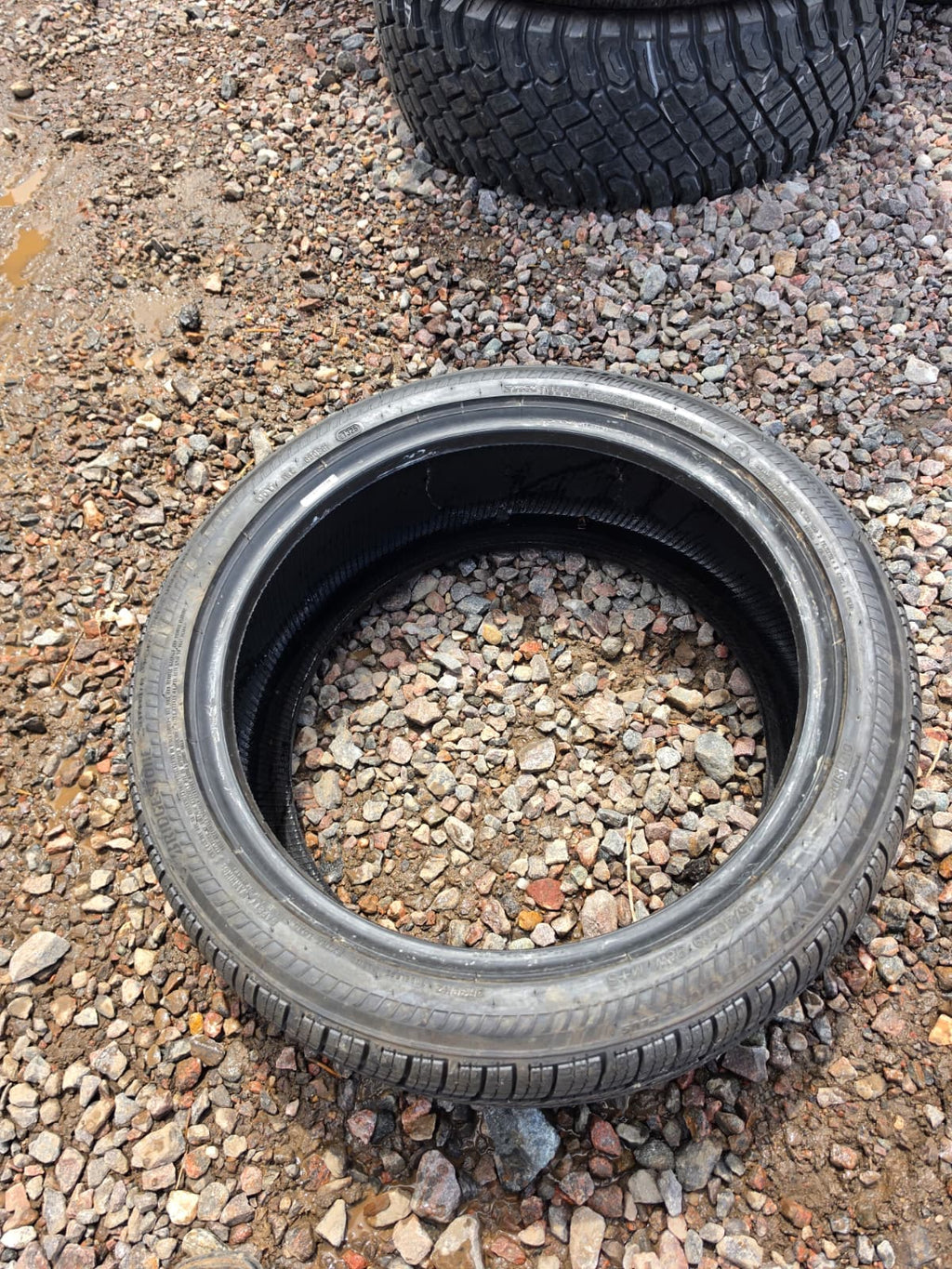 245/40R19 Single (1 Used Tire) Bridgestone Drive Guard