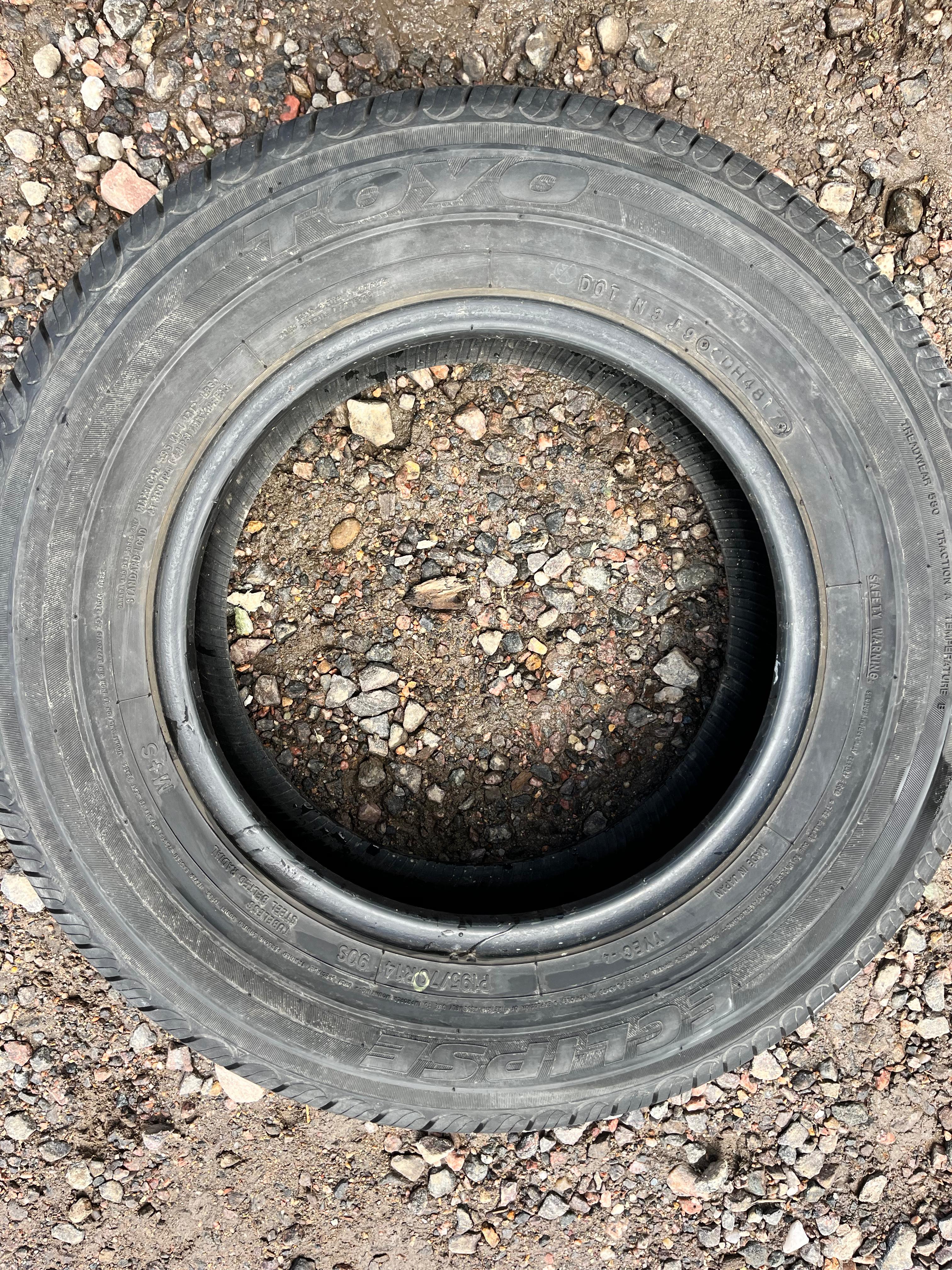 195/70R14 Single (1 Used Tire)Toyo Eclipse