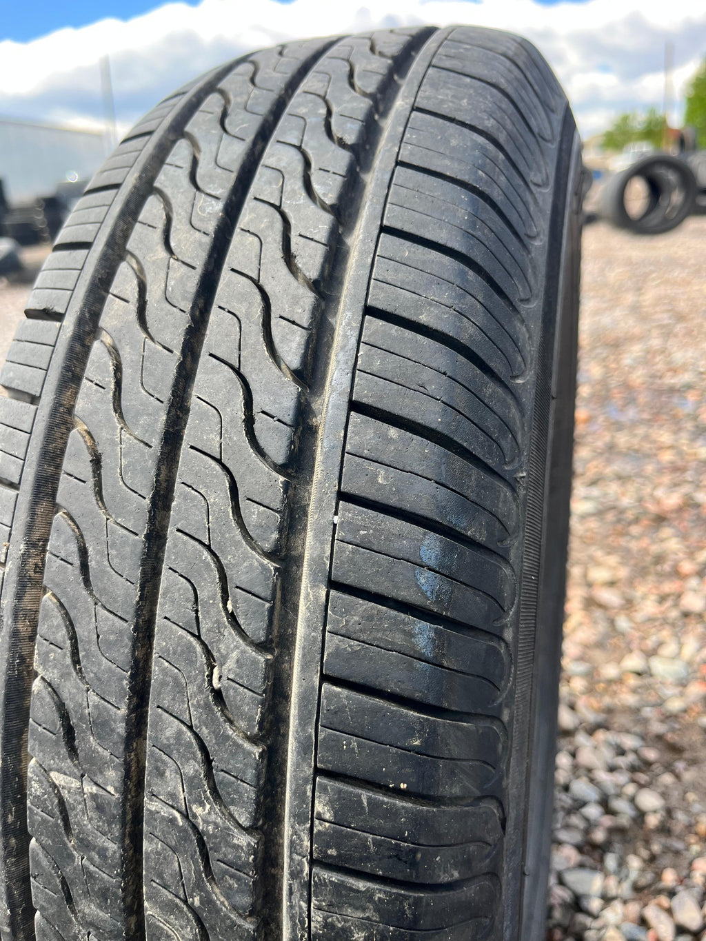 195/70R14 Single (1 Used Tire)Toyo Eclipse