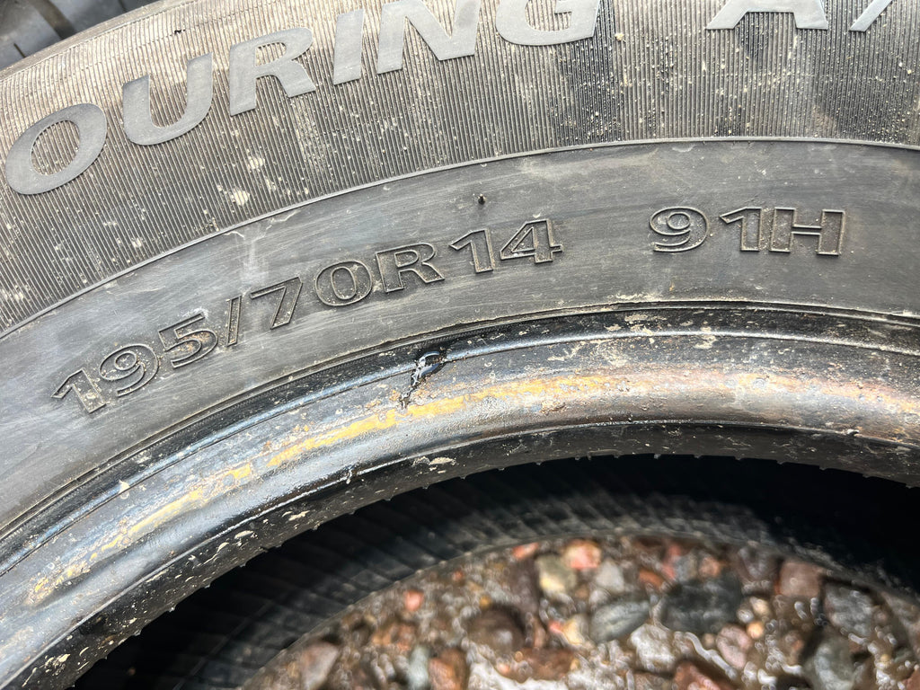 195/70R14 Single (1 Used Tire) Pantera Touring
