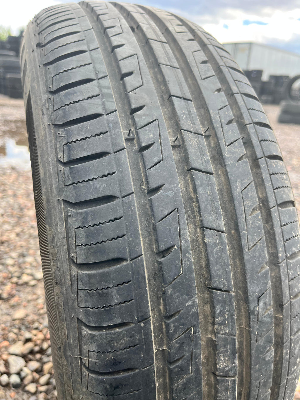 195/70R14 Single (1 Used Tire) Thunderer Mach 1