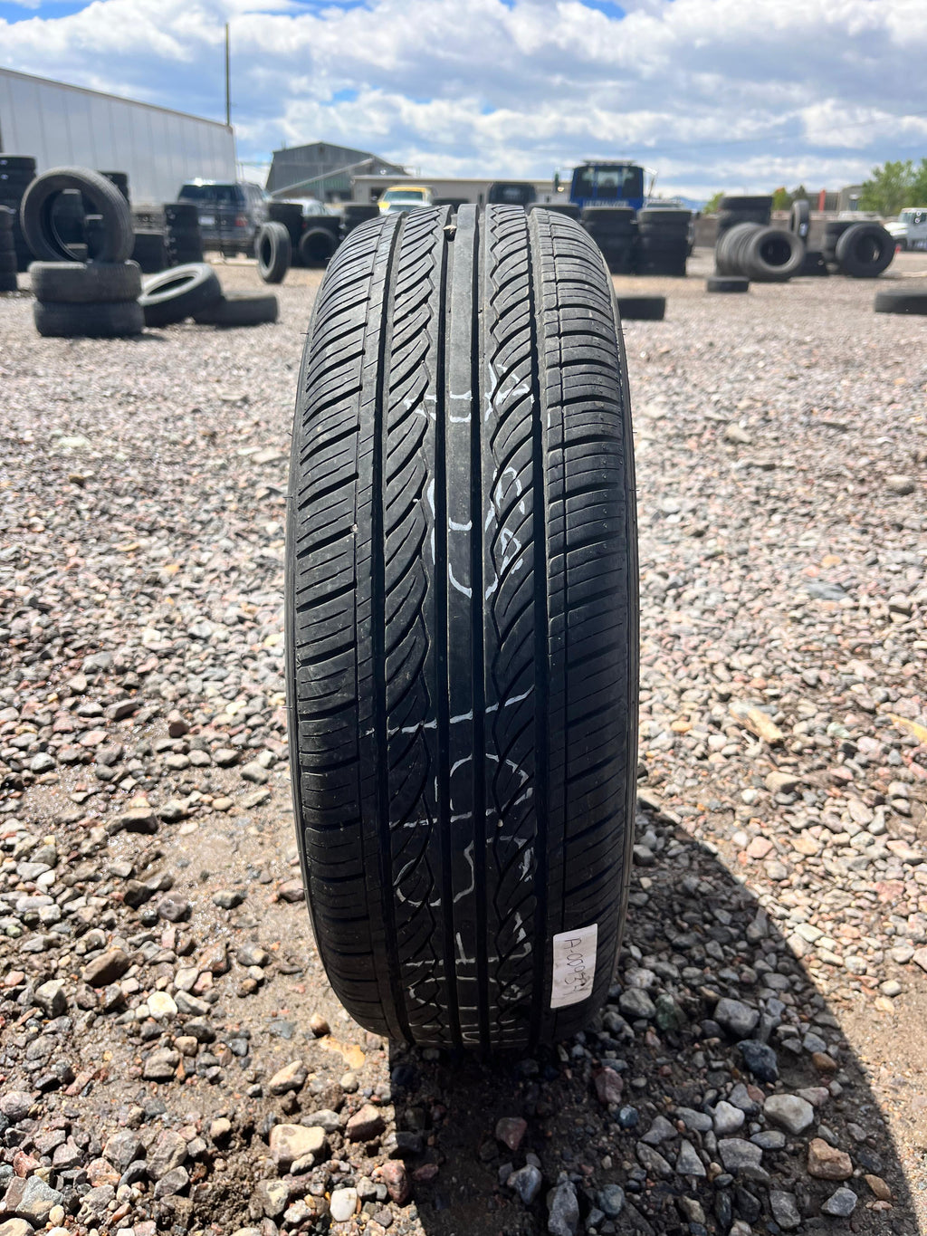 195/70R14 Single (1 Used Tire) Confidence All Season