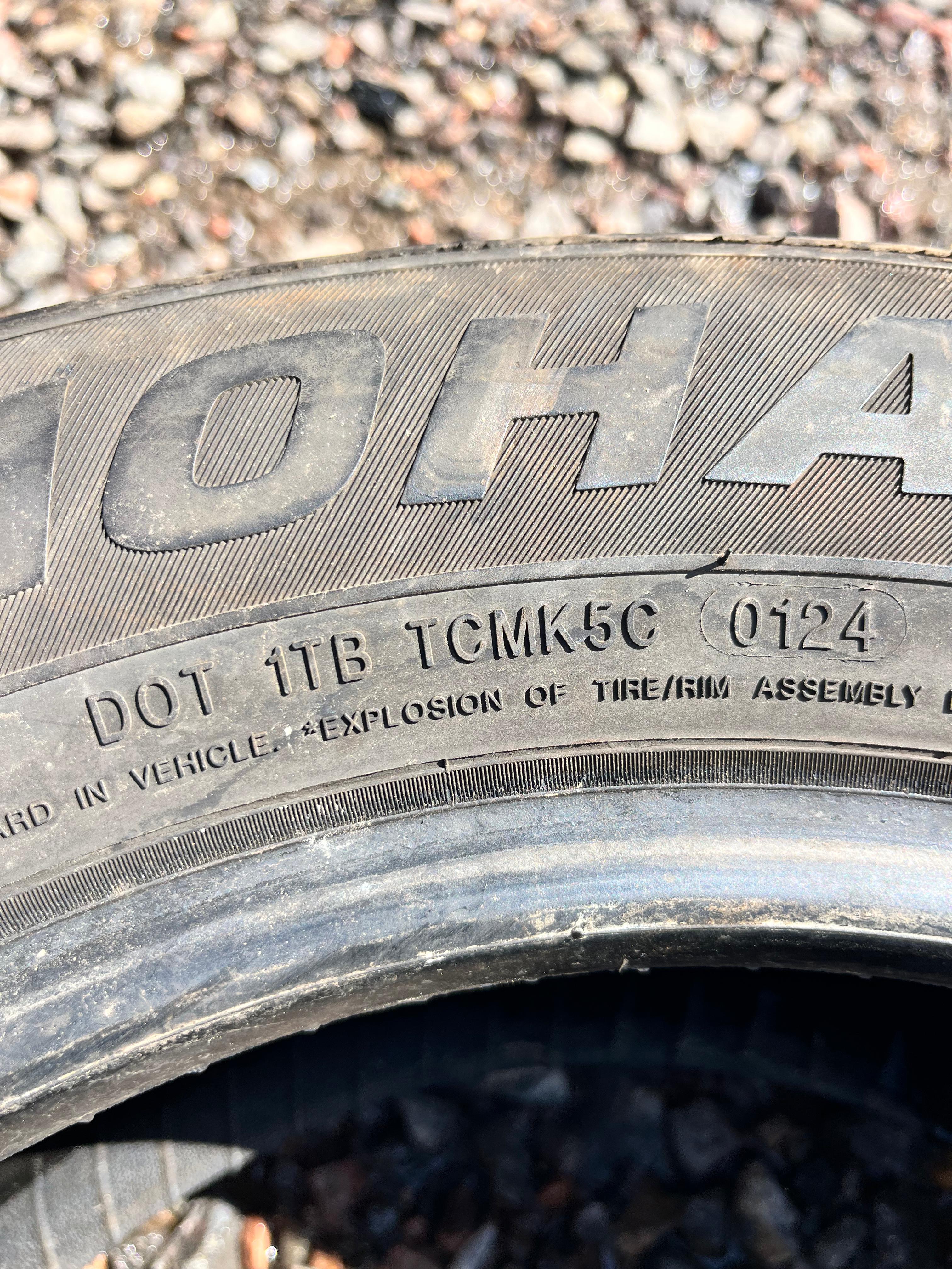 185/65R14 Single (1 Used Tire) Mohave Touring