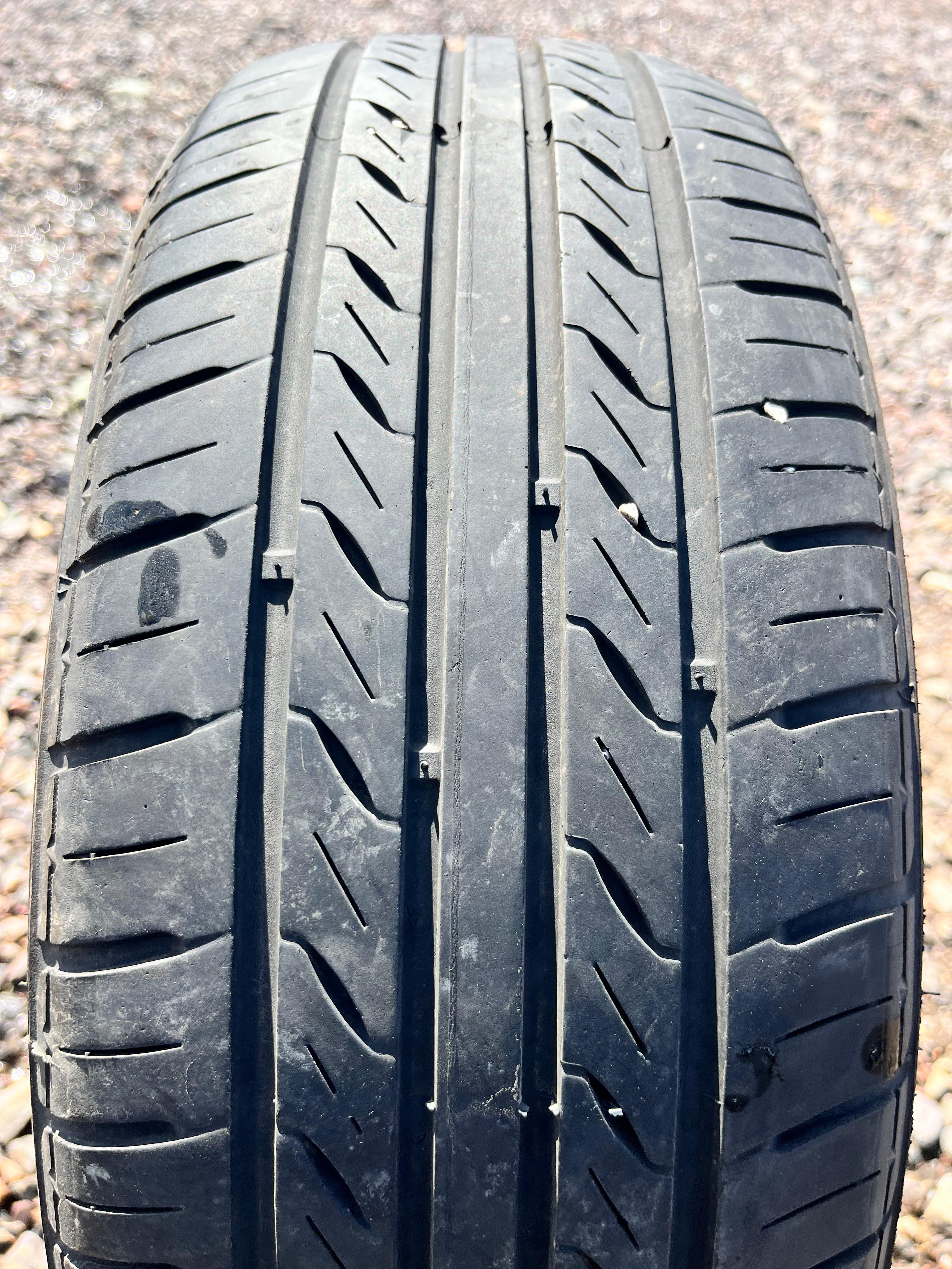 185/65R14 Single (1 Used Tire) Mohave Touring
