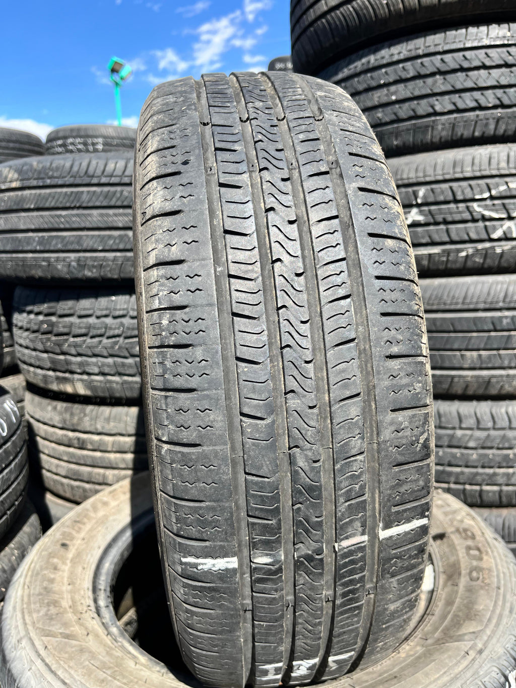 185/65R14 Single (1 Used Tire) CrossMax All Season CT1