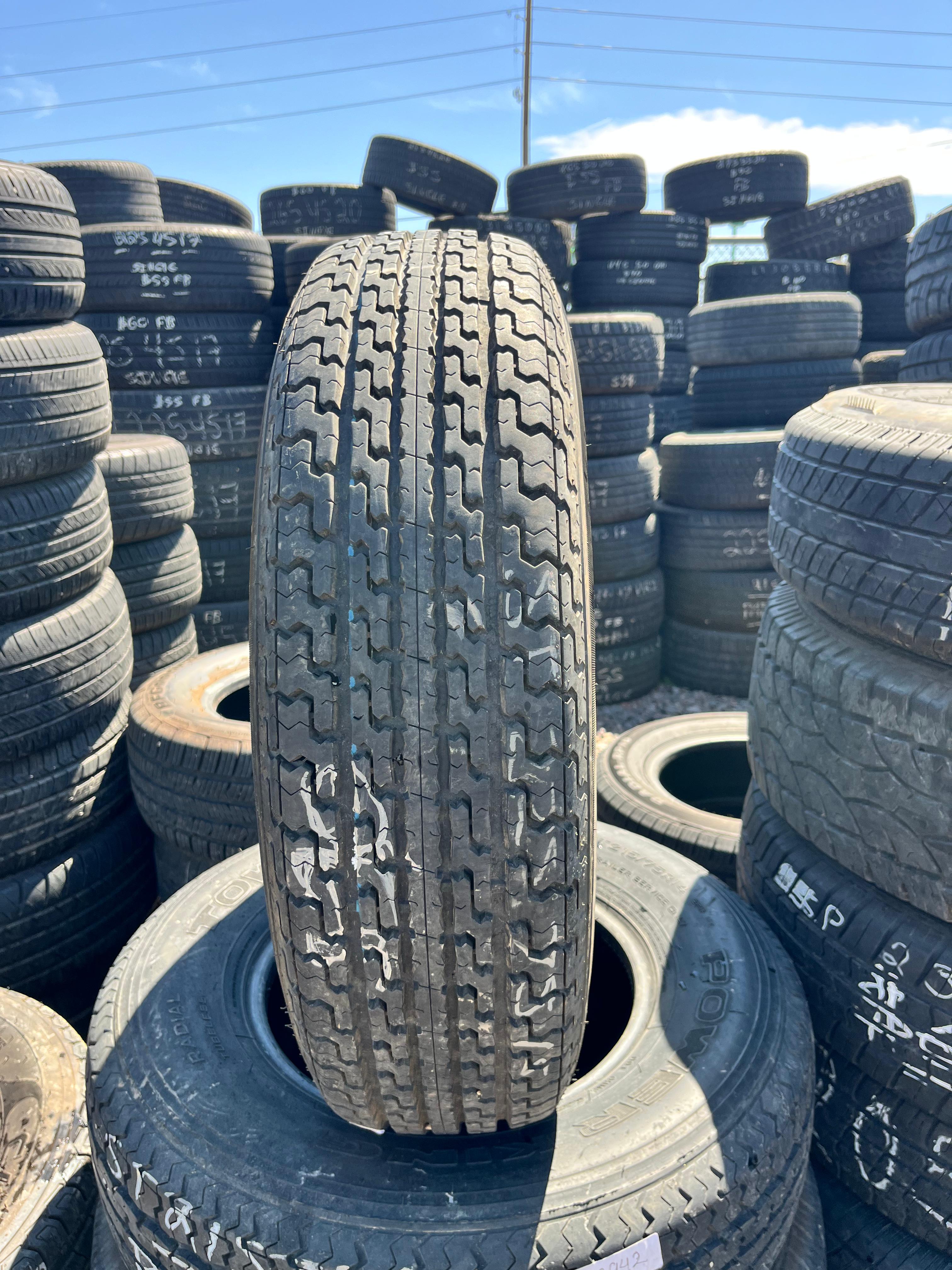 ST225/75R15 Single (1 Used Tire) Schooner (STR)