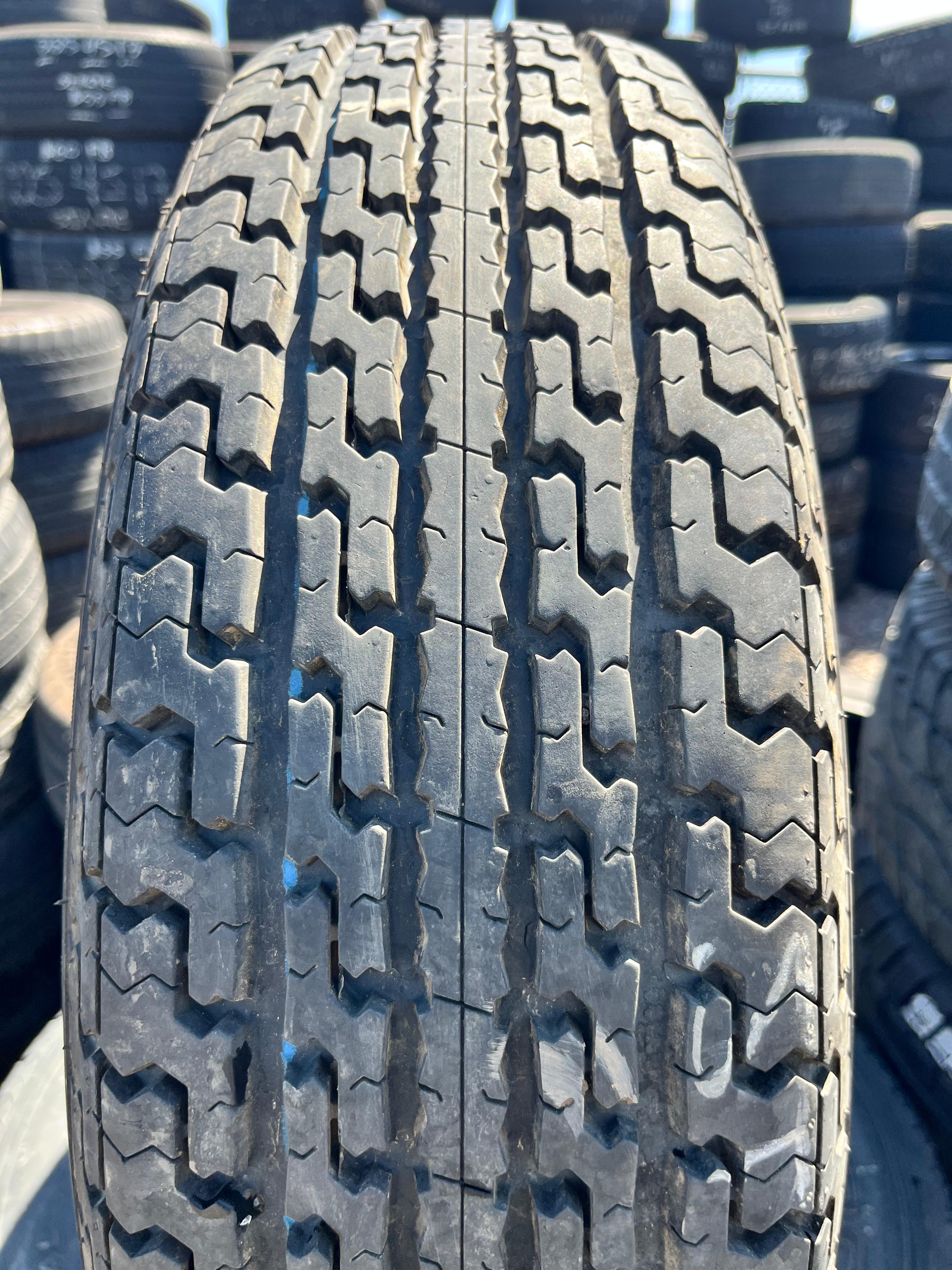 ST225/75R15 Single (1 Used Tire) Schooner (STR)