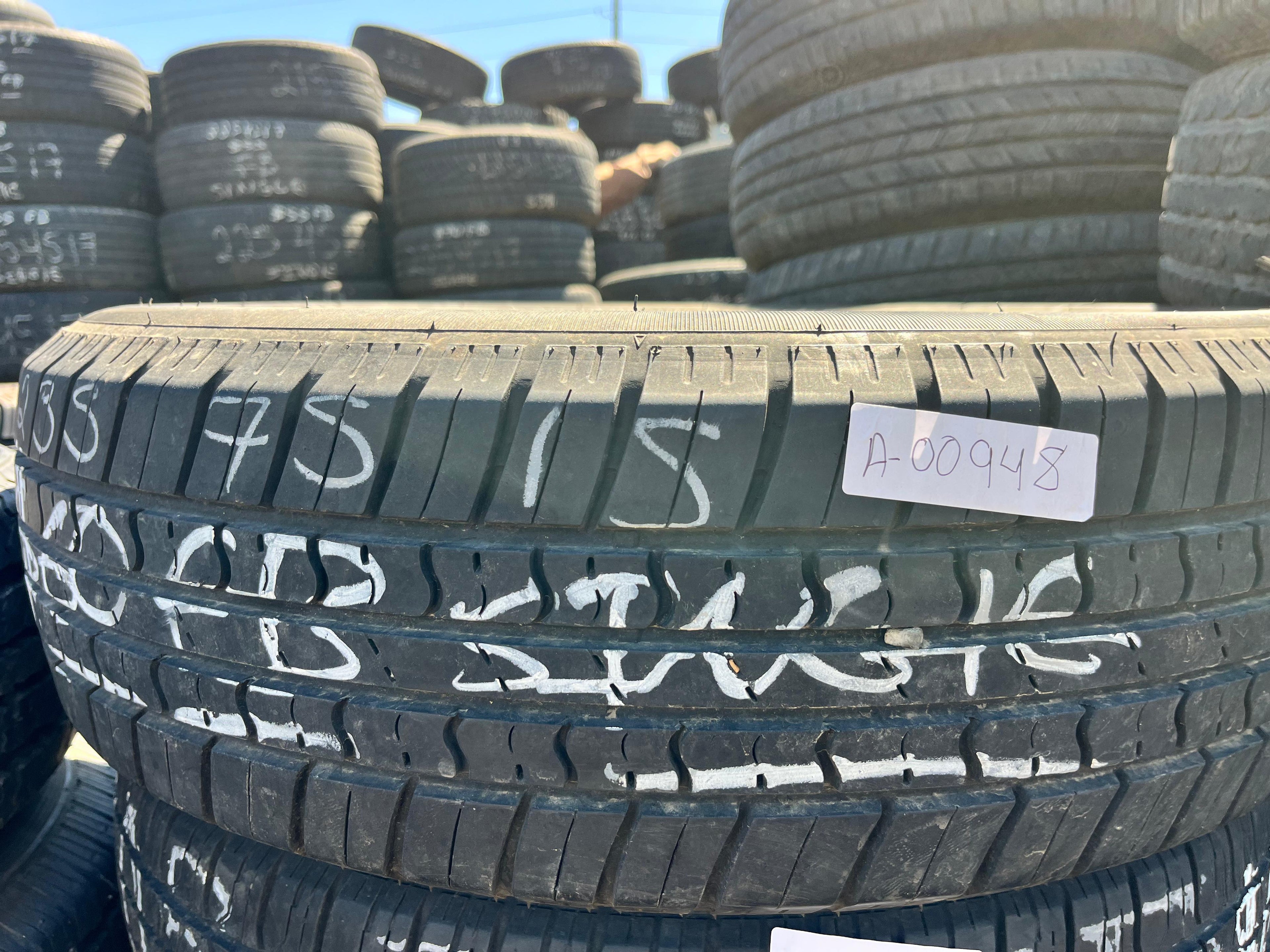 235/75R15 Single (1 Used Tire) Milestar Touring SLE