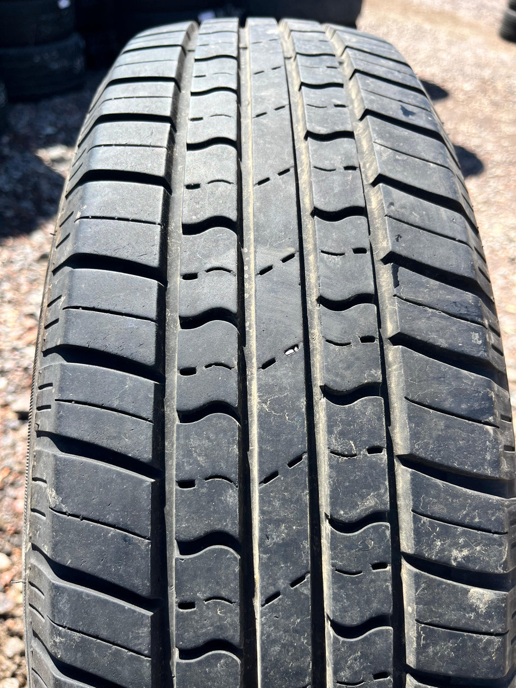 235/75R15 Single (1 Used Tire) Milestar Touring SLE