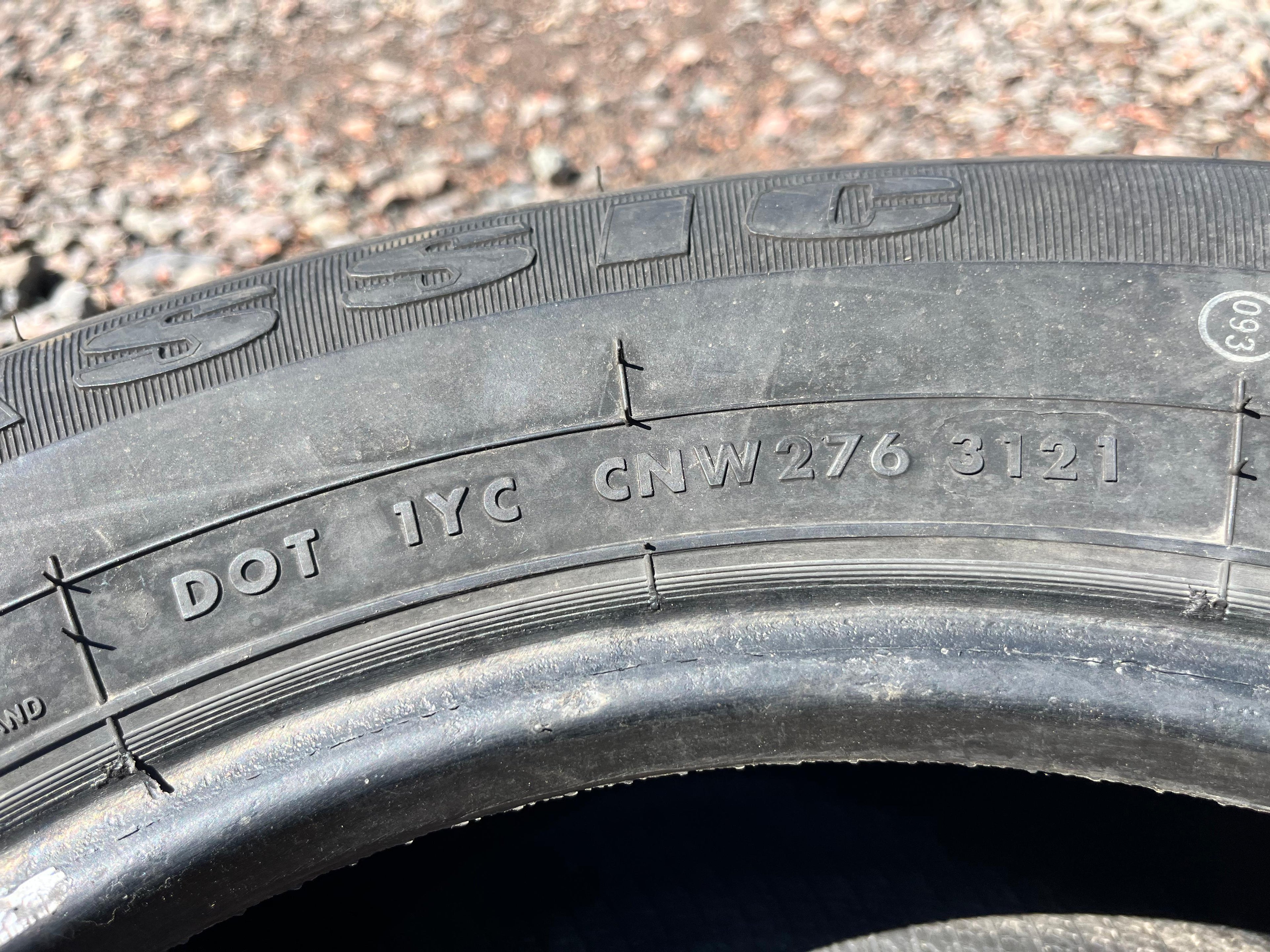 205/75R15 Single (1 Used Tire) Venezia Classic 787